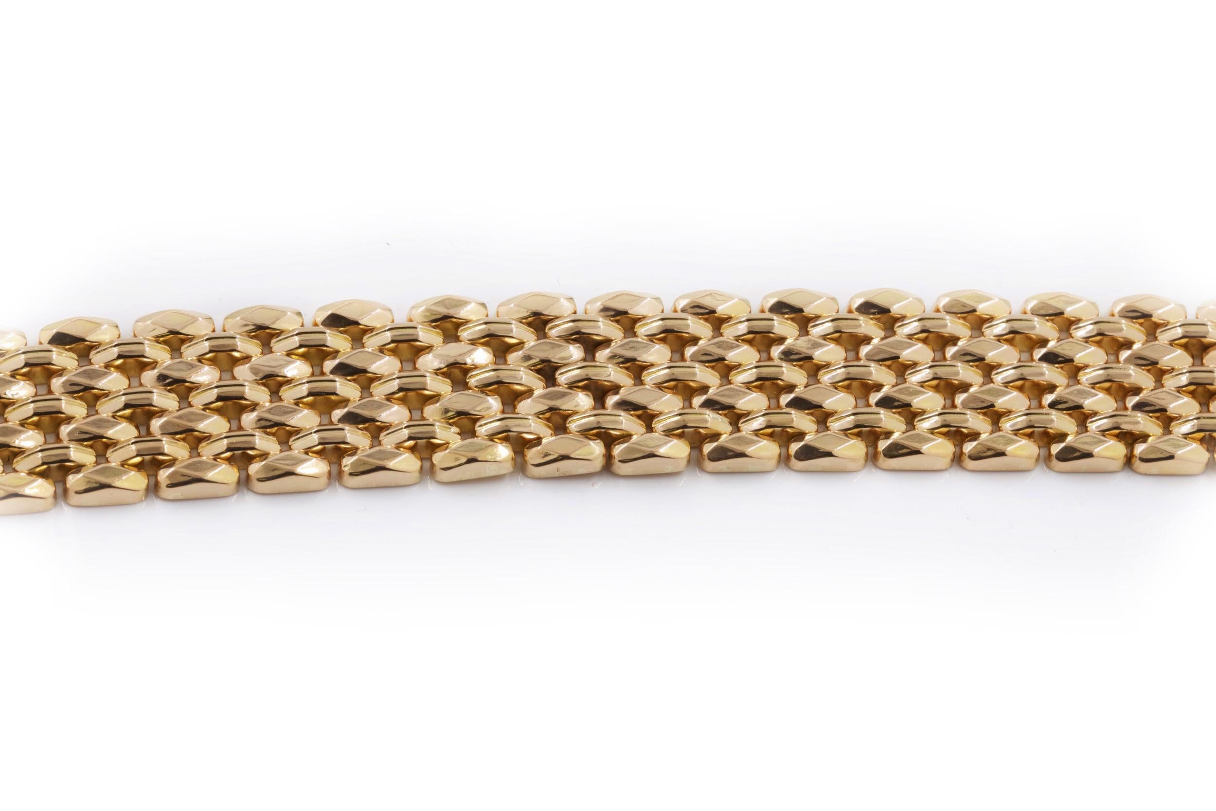 18-Karat Rose Gold Strap Bracelet with Panther-Style Links, 74.3 Grams For Sale 3