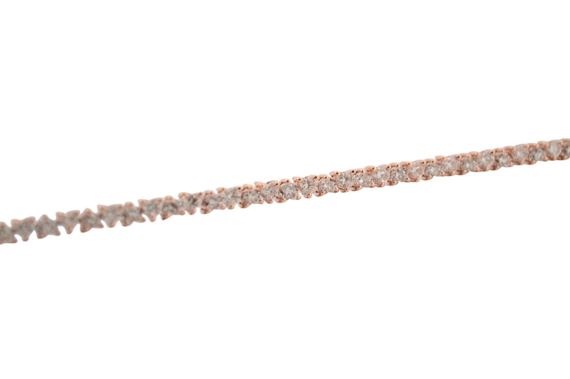 Pulsera de tenis de oro rosa de 18 quilates con diamantes naturales_116229 en venta 1