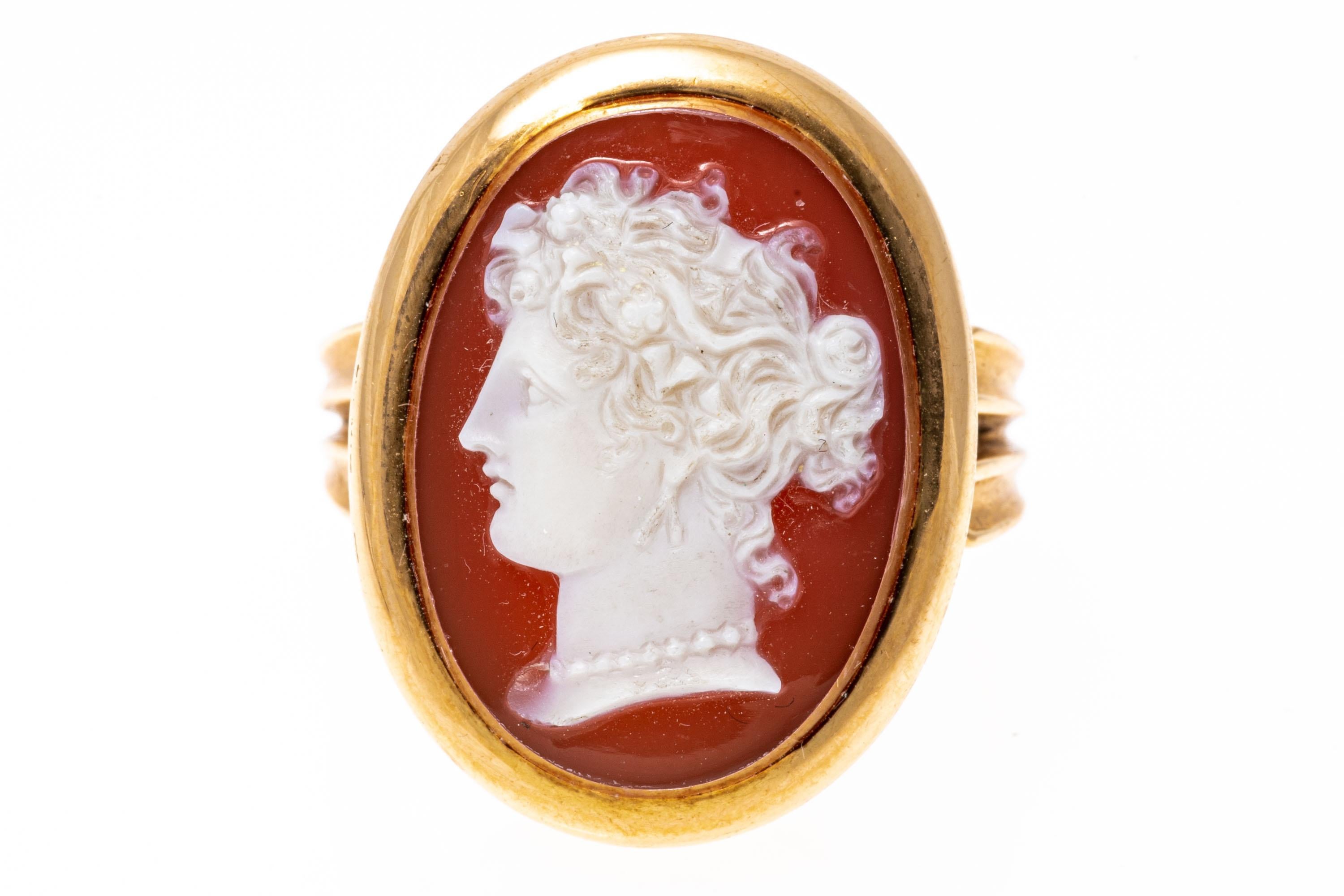Women's 18k Rose Gold Vintage Oval Cameo Silhouette, Left Facing For Sale