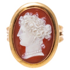 18k Rose Gold Antique Oval Cameo Silhouette, Left Facing