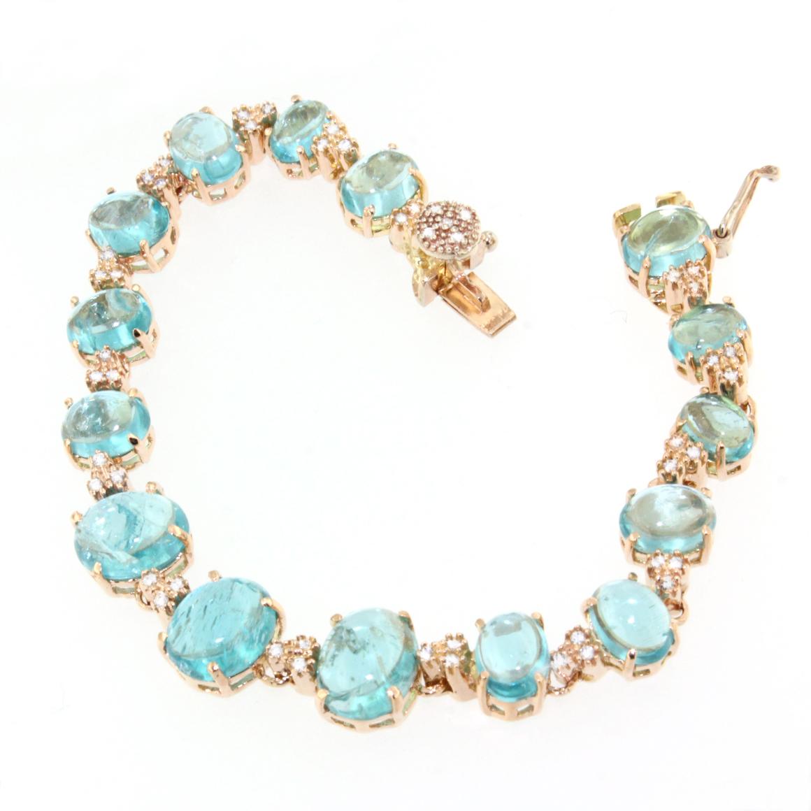 18 Karat Rose Gold with Apatite and White Diamonds Set For Sale 1
