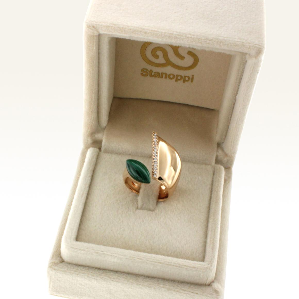 18 Karat Rose Gold with Malachite and White Diamond Ring In New Condition For Sale In GALLARATE, IT