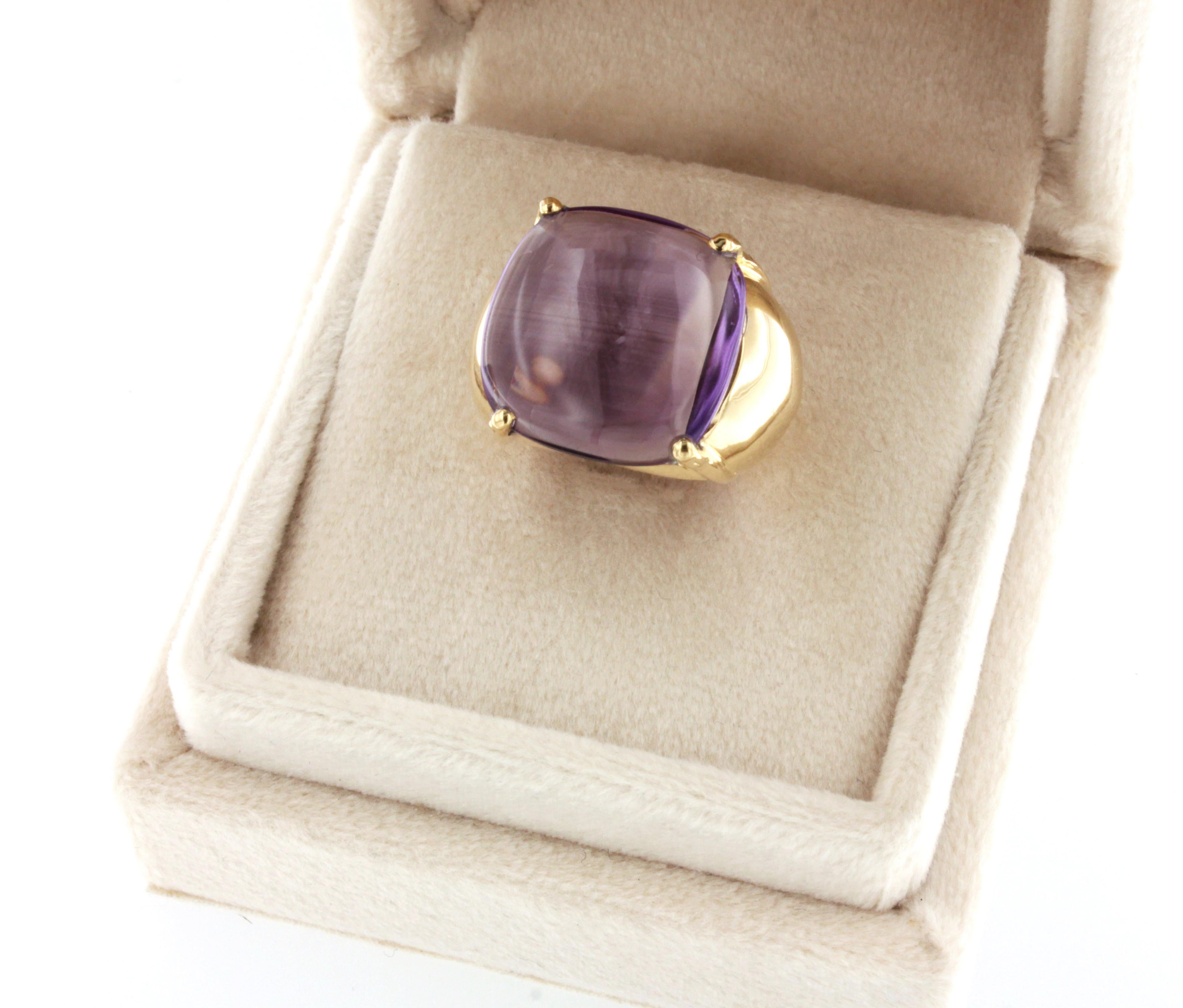 Women's or Men's 18k Rose Gold with Natural  Amethyst Modern Cocktail  Ring For Sale
