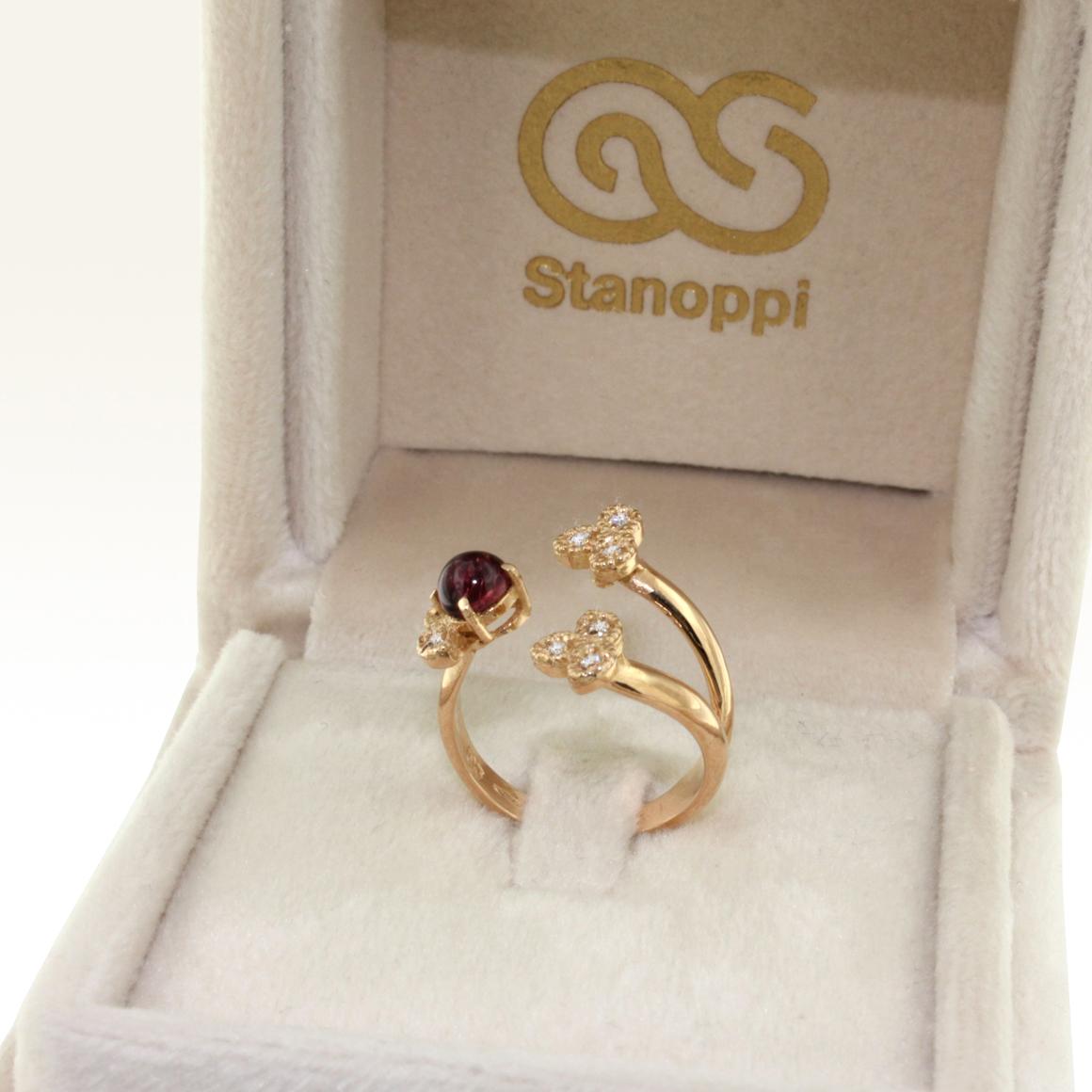 Ring aus 18 Karat Roségold mit rosa Turmalin und weißen Diamanten (Moderne) im Angebot