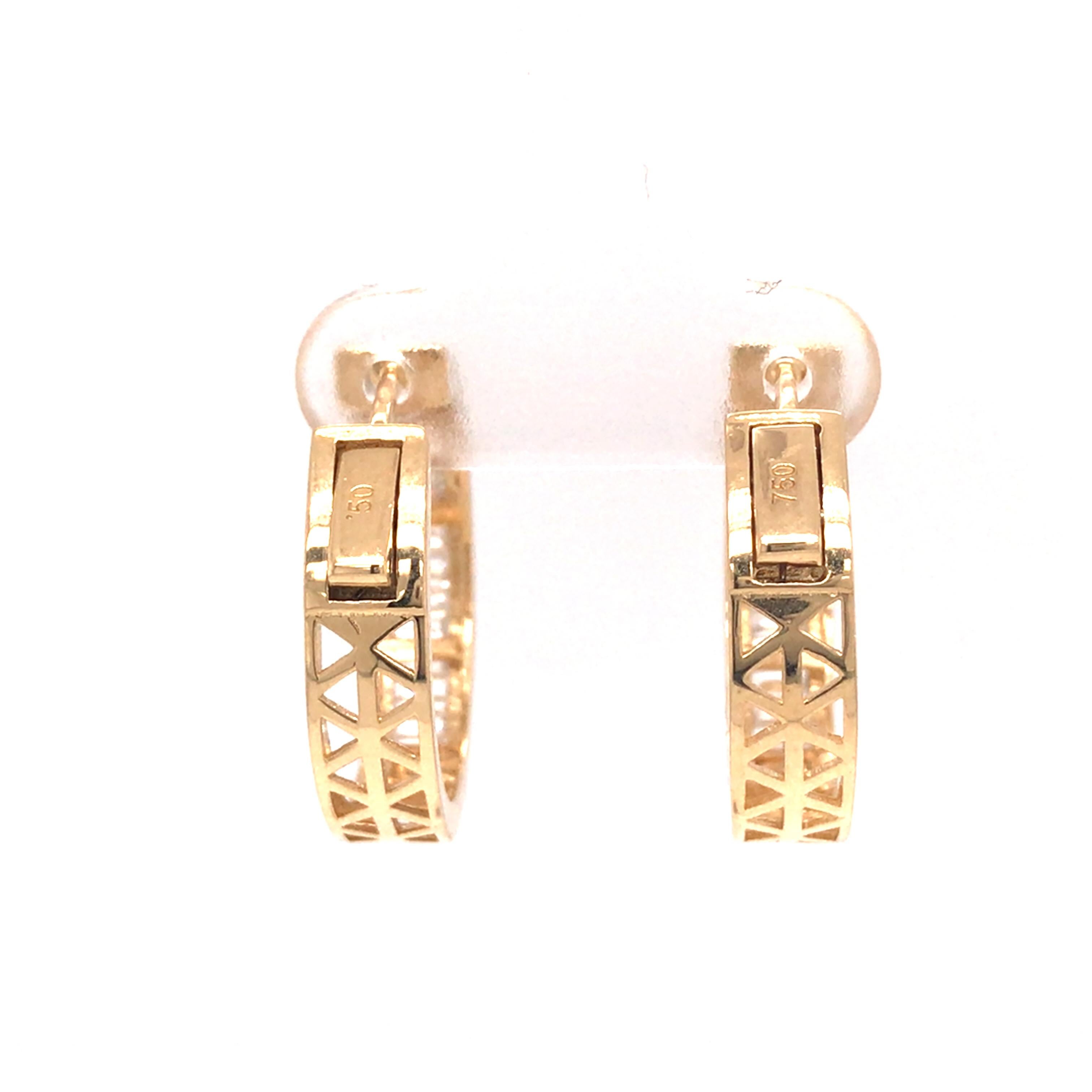18 Karat Gelbgold Creolen mit rundem und Baguette-Diamant Damen im Angebot