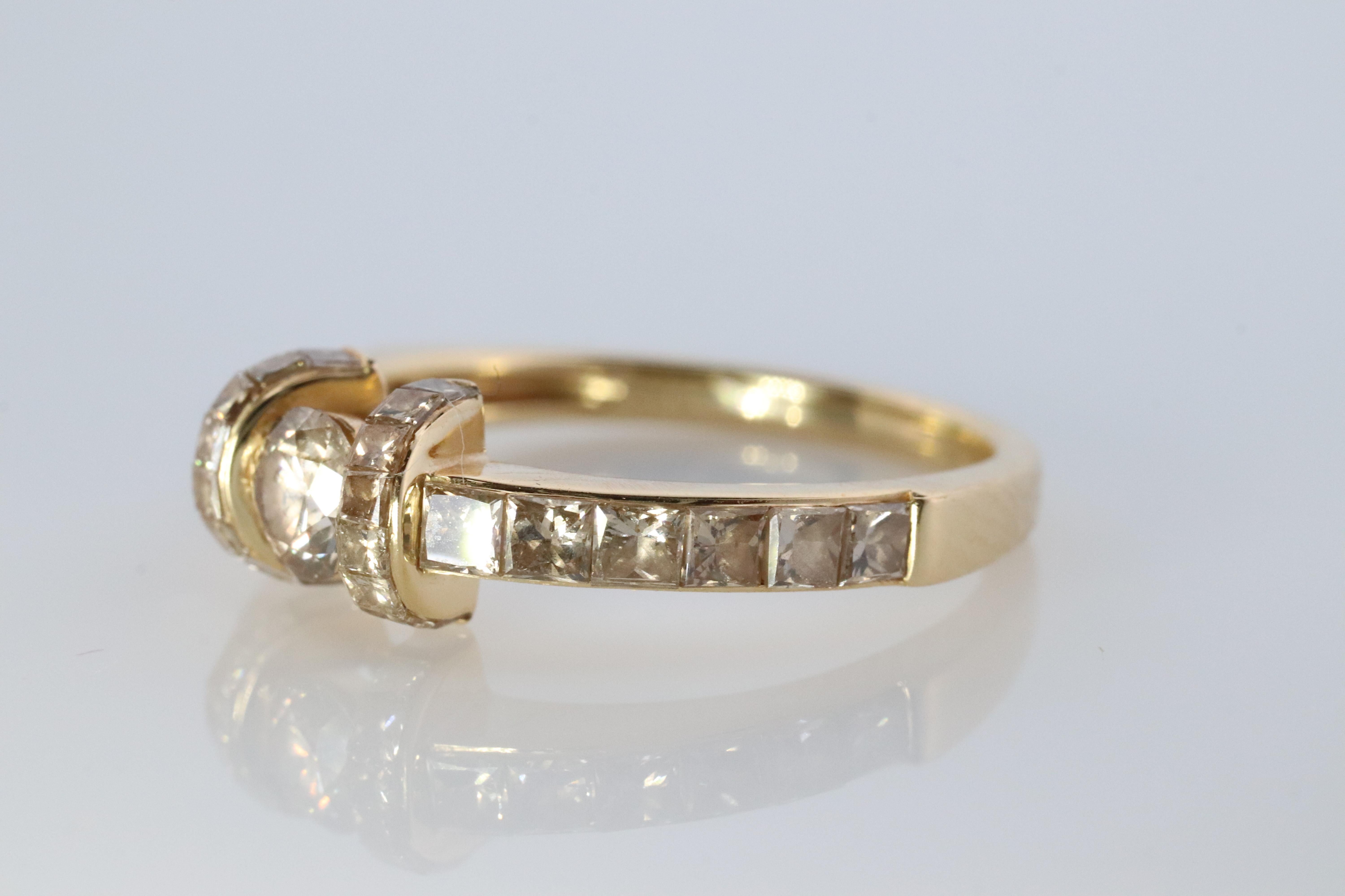 Modern 18k Round Genuine Diamond Solitaire Ring Anniversary Illusion set princess cut. For Sale
