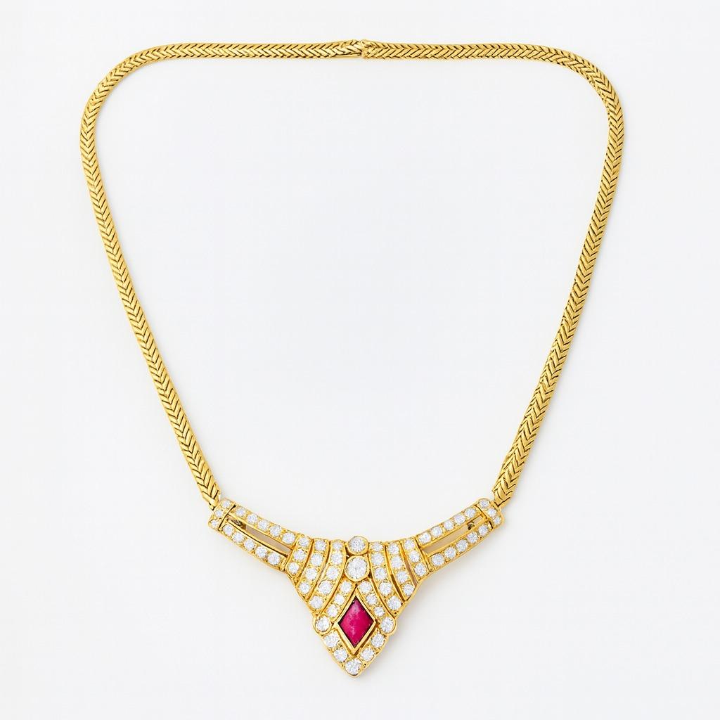 Losanga Collana con ciondolo in rubino e diamanti 18K in vendita