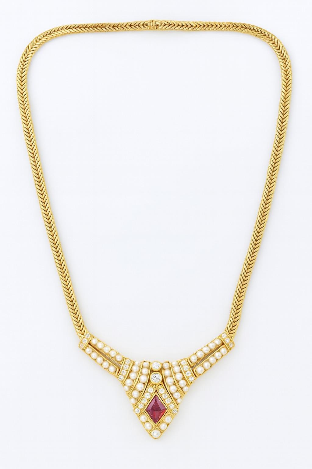 Collana con ciondolo in rubino e diamanti 18K In condizioni Nuovo in vendita a Chicago, IL