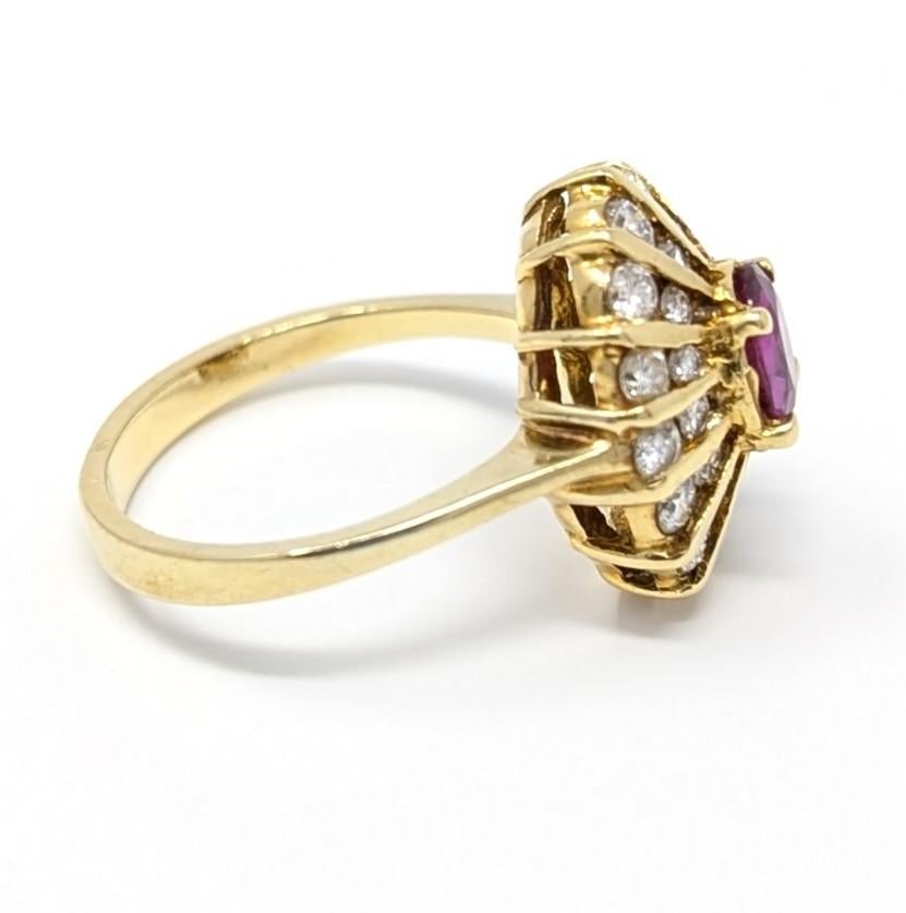 18k Ruby and Diamond Ring Solid Yellow Gold Oval Starburst Cocktail US Size 6.25 In Good Condition For Sale In Greer, SC