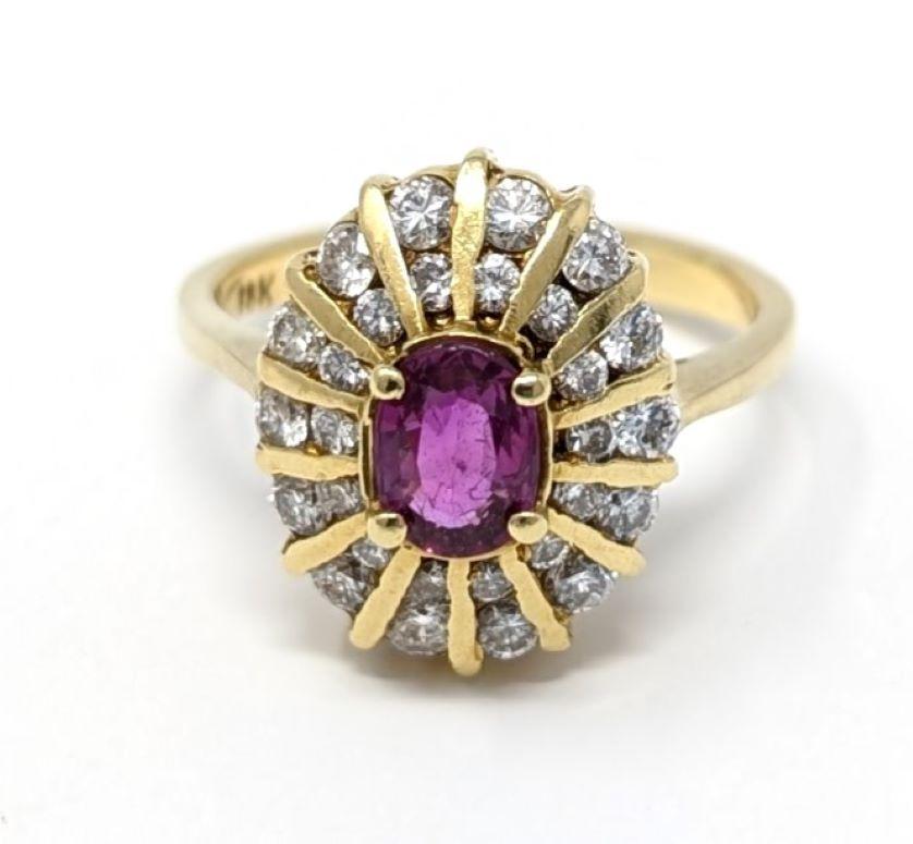 Women's 18k Ruby and Diamond Ring Solid Yellow Gold Oval Starburst Cocktail US Size 6.25 For Sale