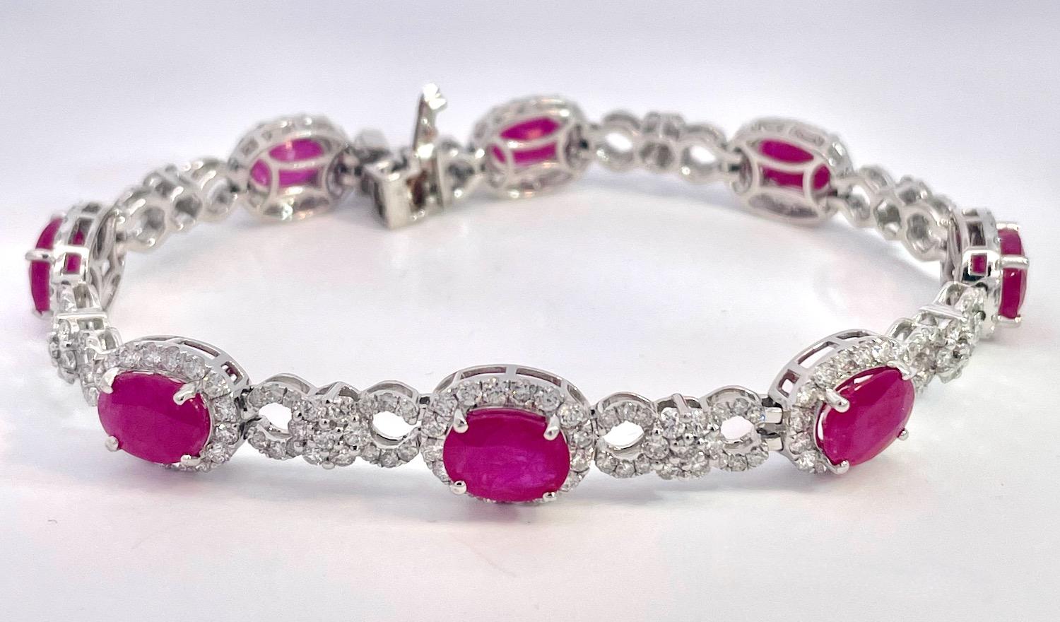 Bracelet en rubis 18 carats et diamants 16 carats en vente 2