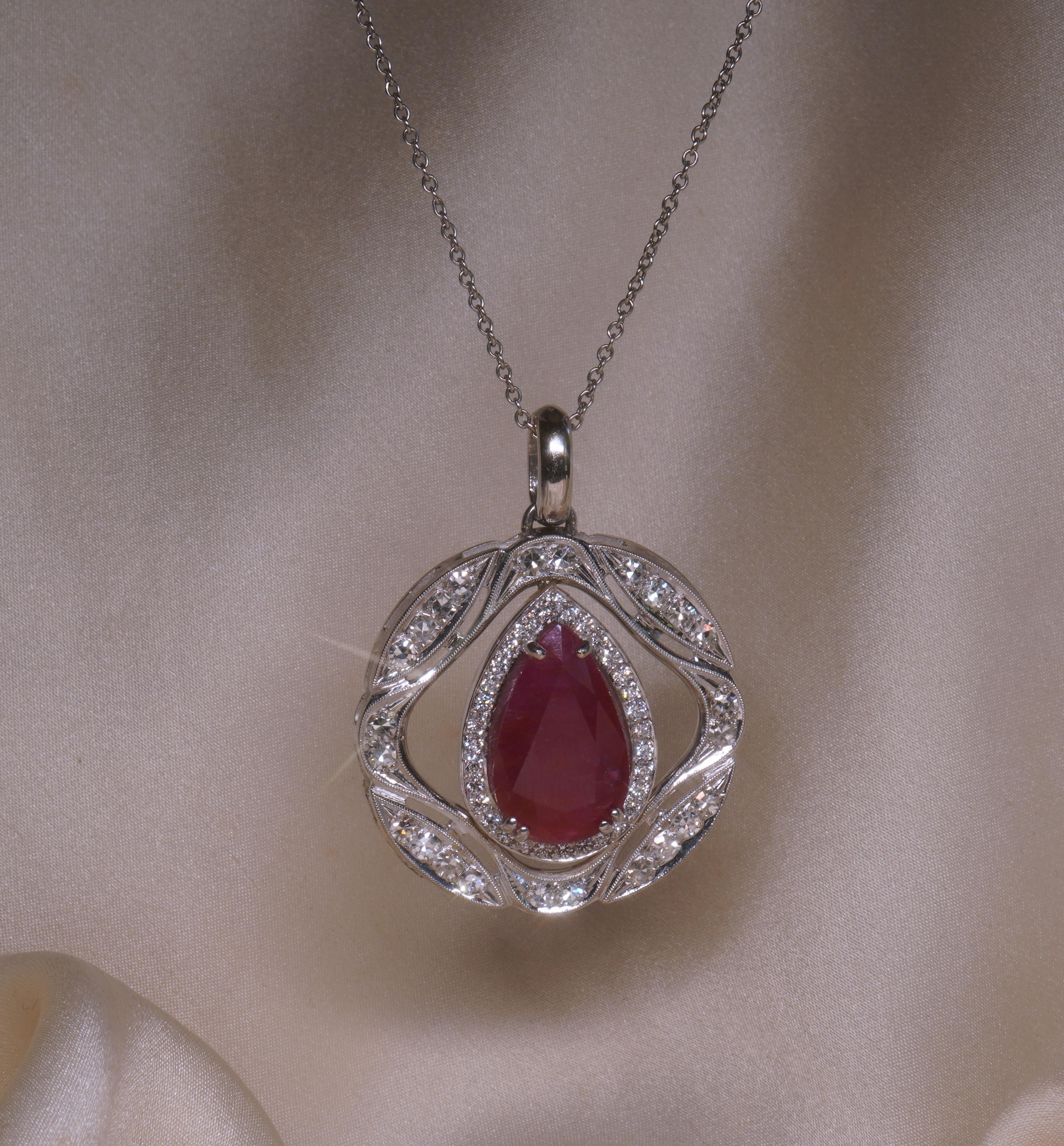 18K Ruby Diamond GIA No Heat Necklace Pendant Vintage Red Natural 8.18 Carats en vente 1