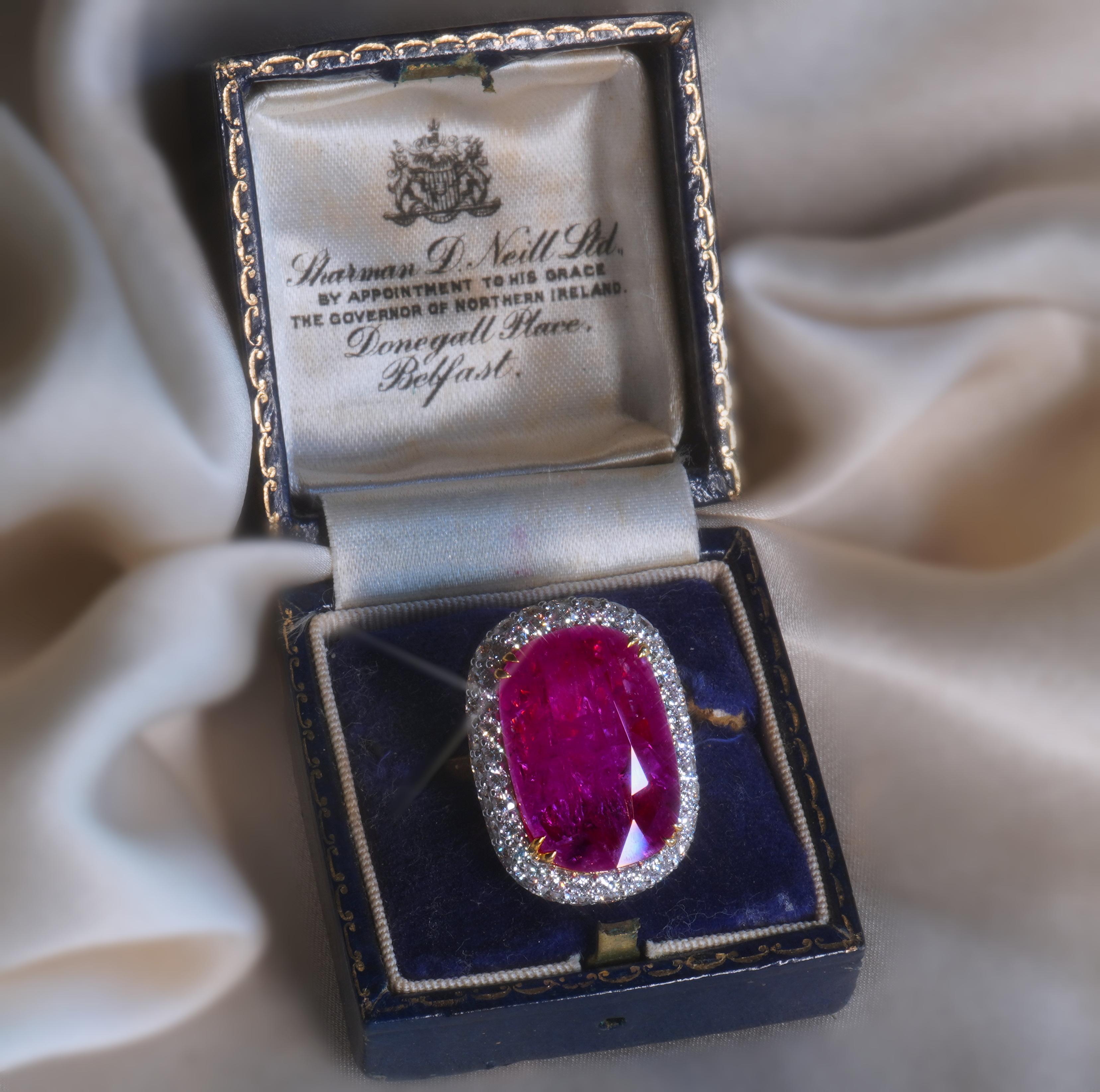 Anello con diamante rubino 18 carati Vintage non riscaldato certificato GIA VS Fine Enorme 13,68 carati! in vendita 5
