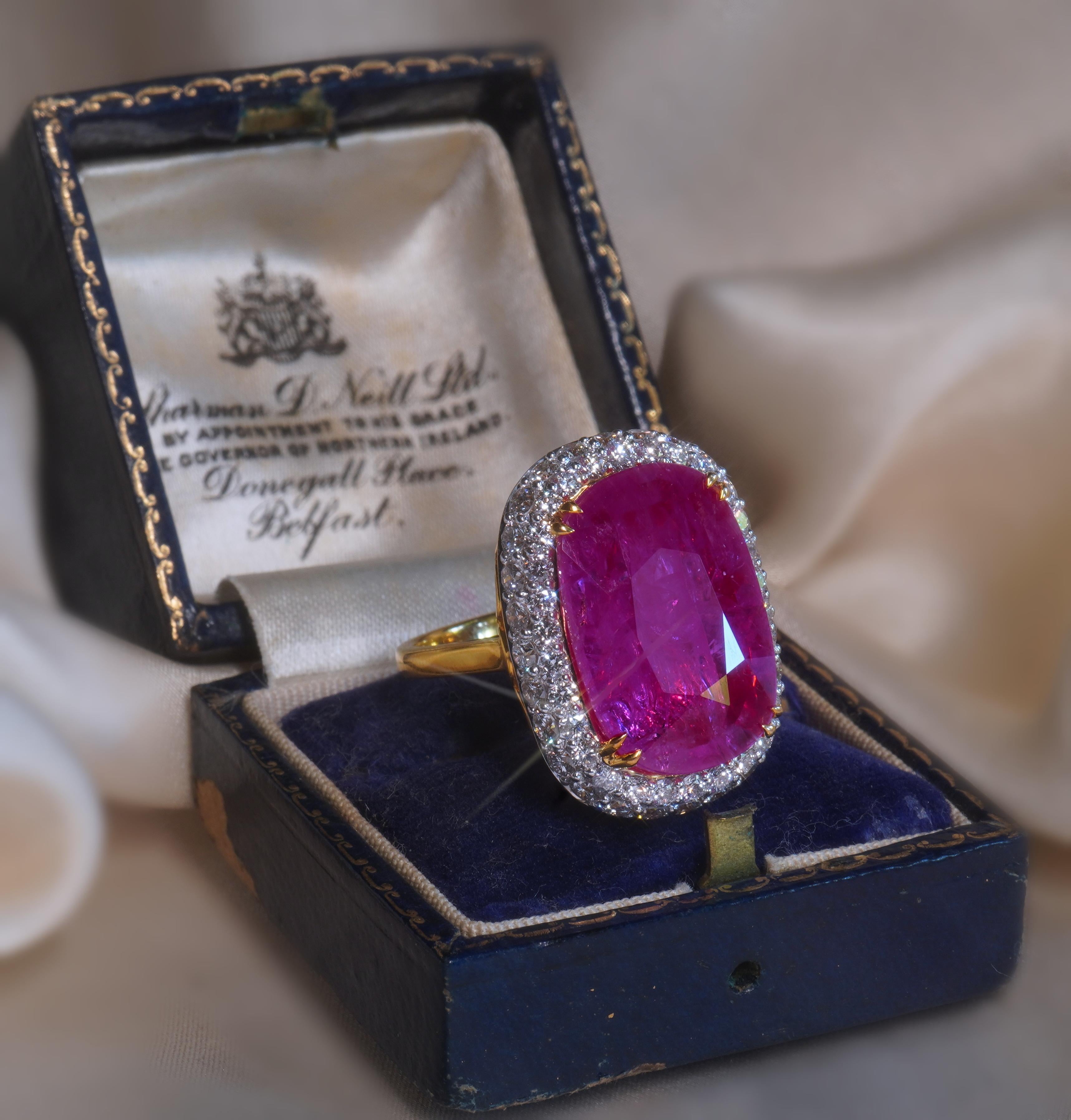 Anello con diamante rubino 18 carati Vintage non riscaldato certificato GIA VS Fine Enorme 13,68 carati! in vendita 7