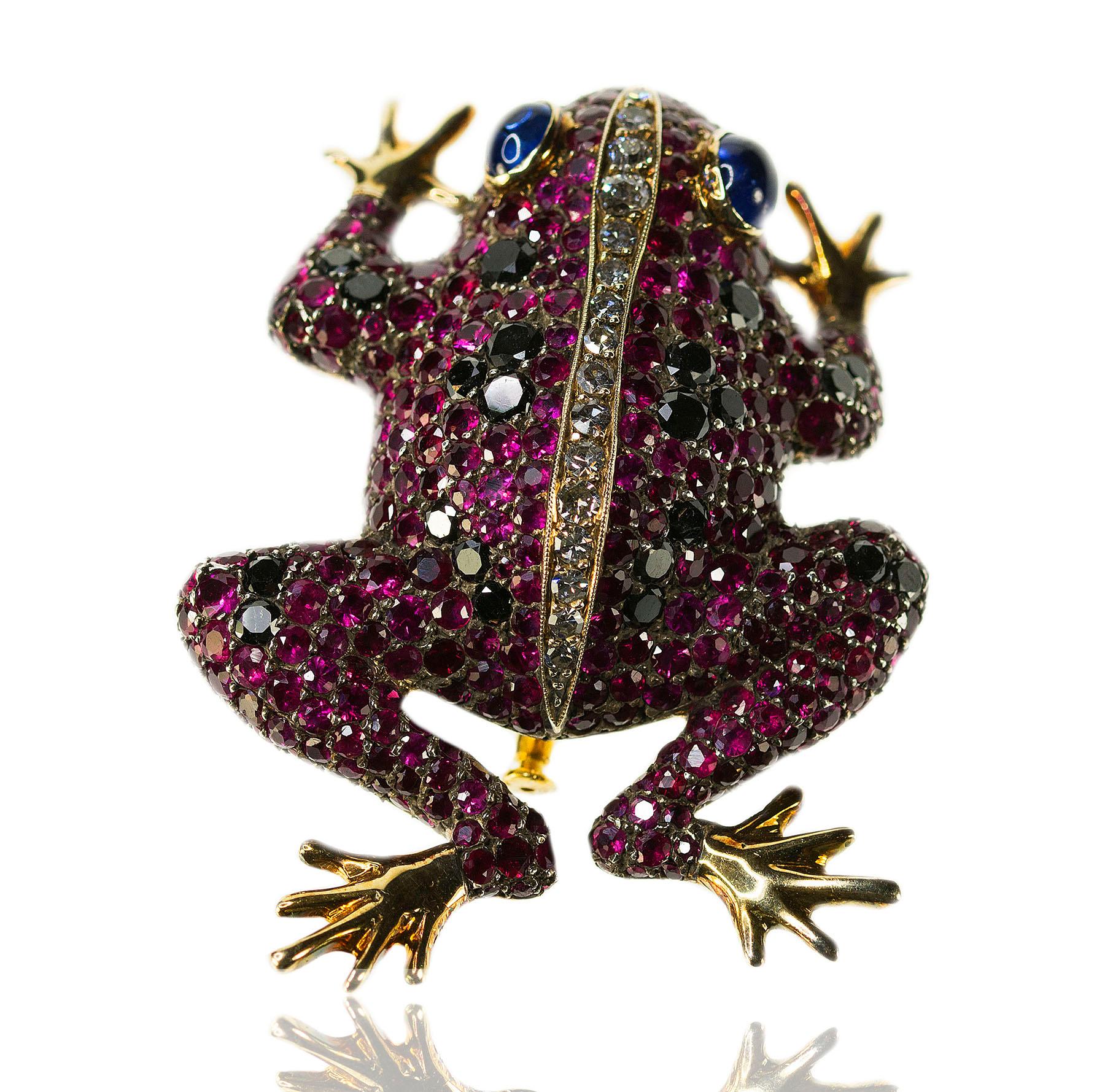 Brilliant Cut 18 Karat Ruby, Diamond and Sapphire Frog Brooch For Sale