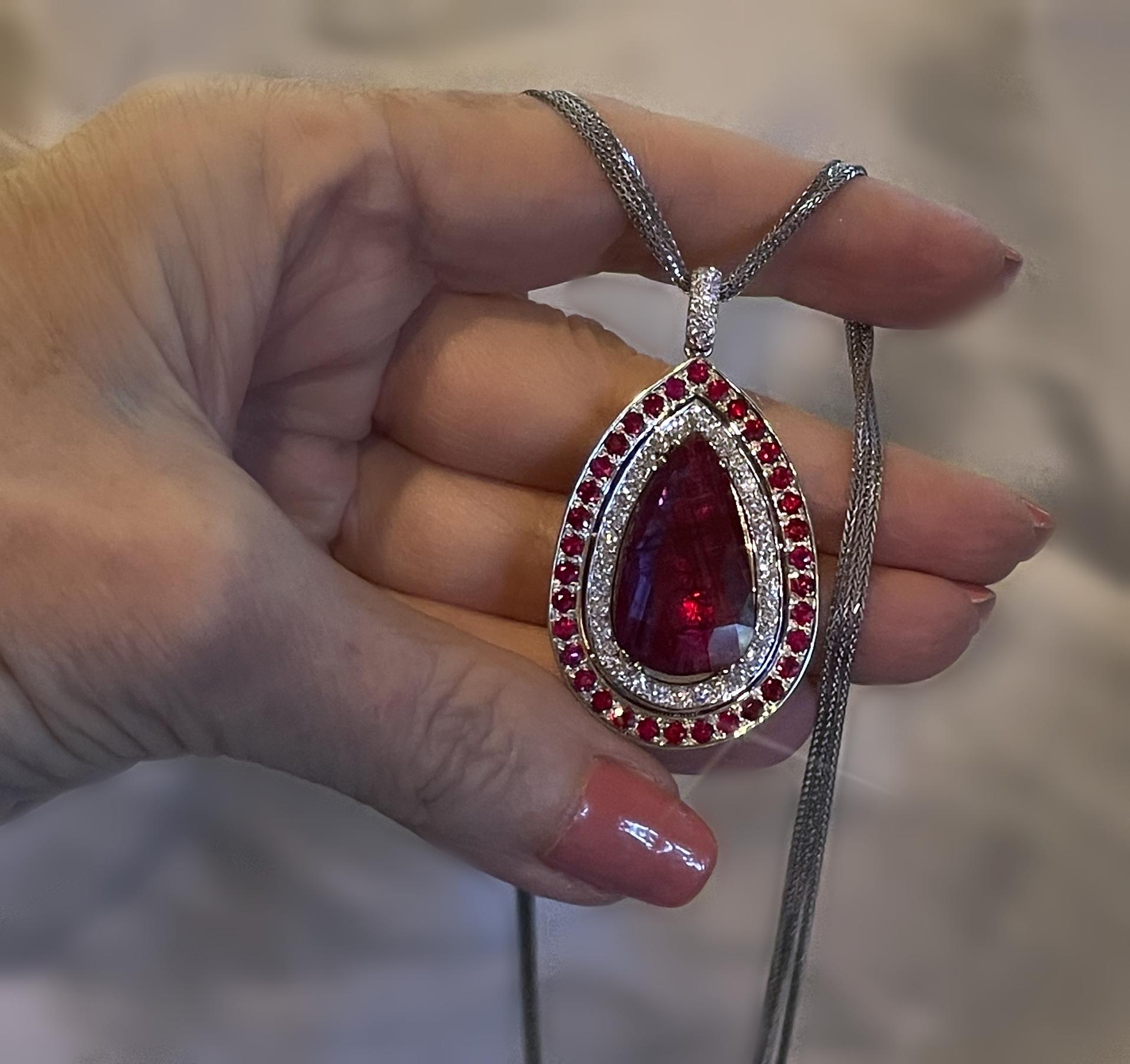 18K Ruby Unheated AGL Diamond Necklace Pendant Vintage Natural Huge 14.58 Carats For Sale 6