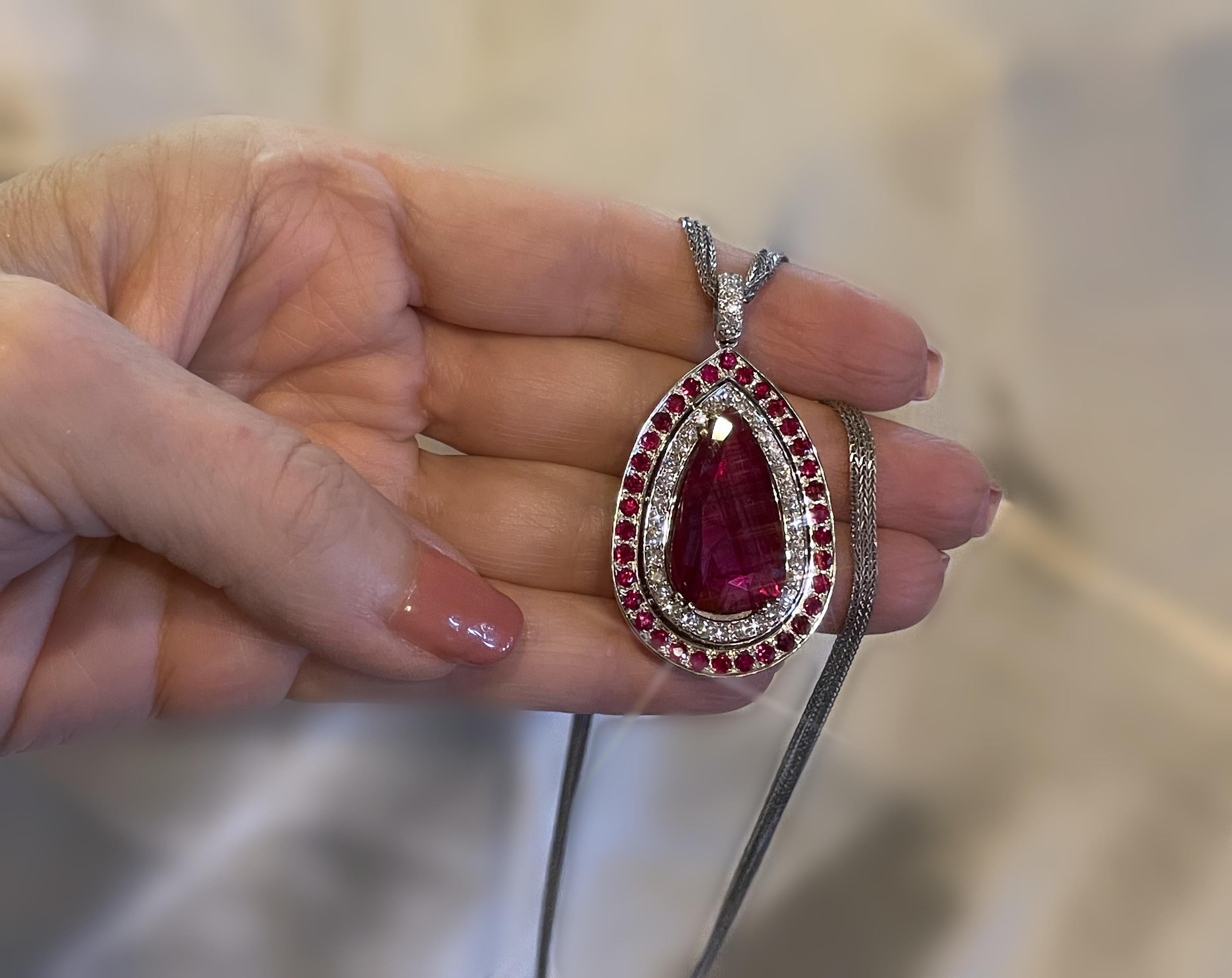 18K Ruby Unheated AGL Diamond Necklace Pendant Vintage Natural Huge 14.58 Carats For Sale 7