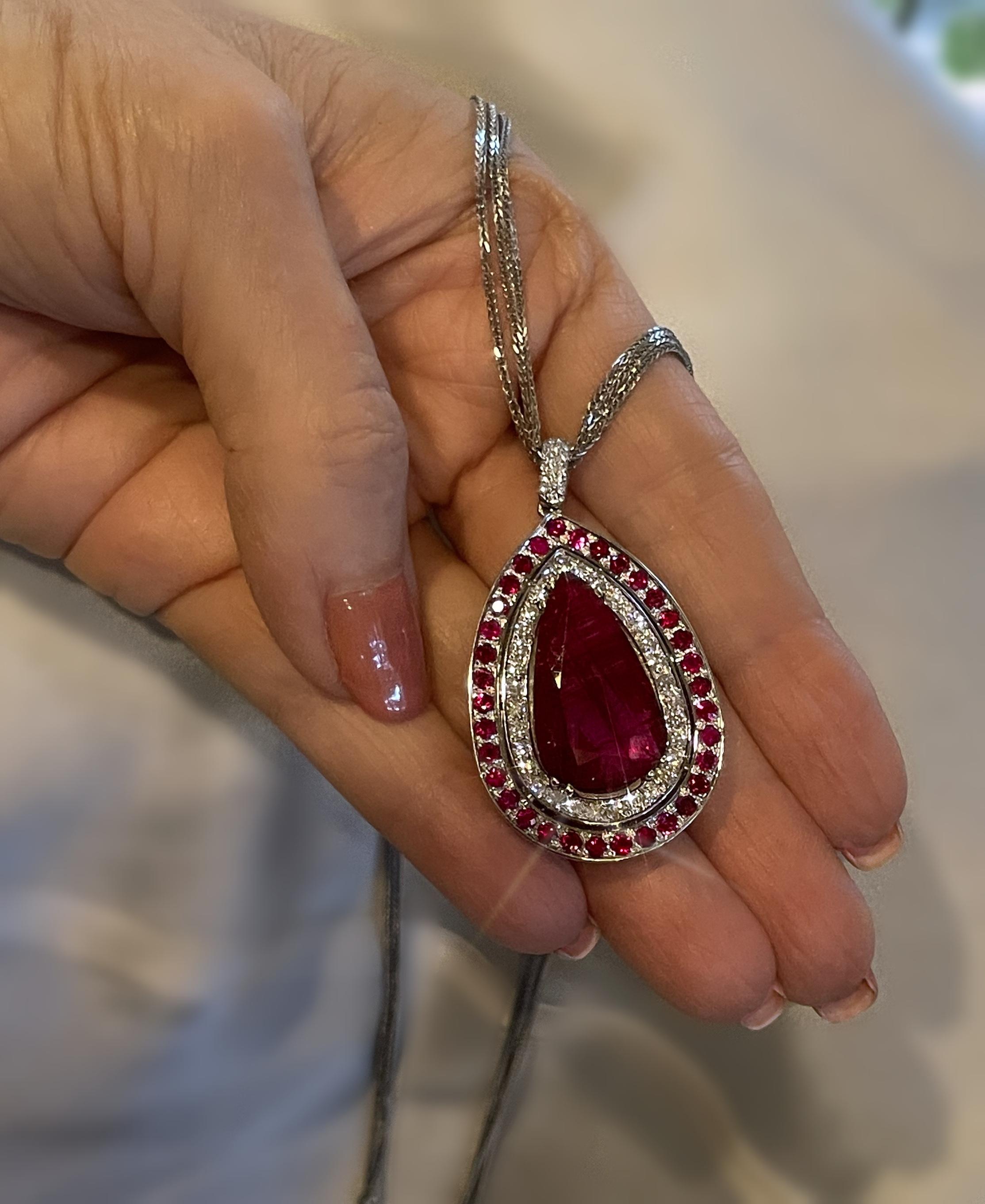 18K Ruby Unheated AGL Diamond Necklace Pendant Vintage Natural Huge 14.58 Carats For Sale 9
