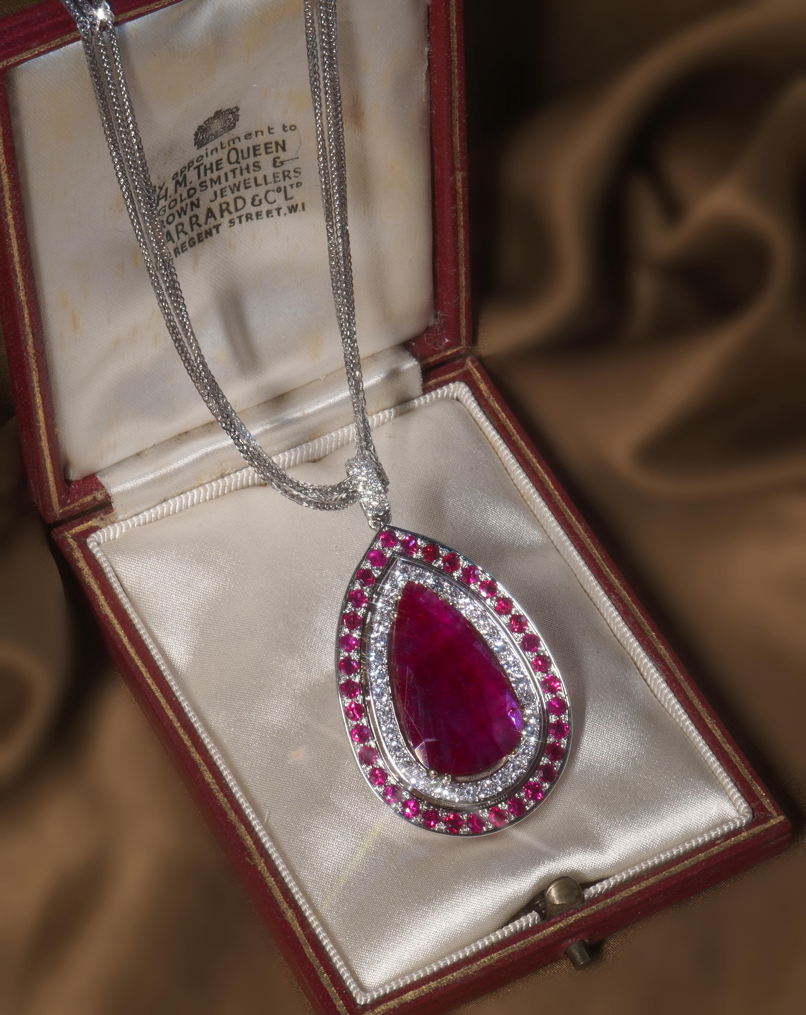Pear Cut 18K Ruby Unheated AGL Diamond Necklace Pendant Vintage Natural Huge 14.58 Carats For Sale
