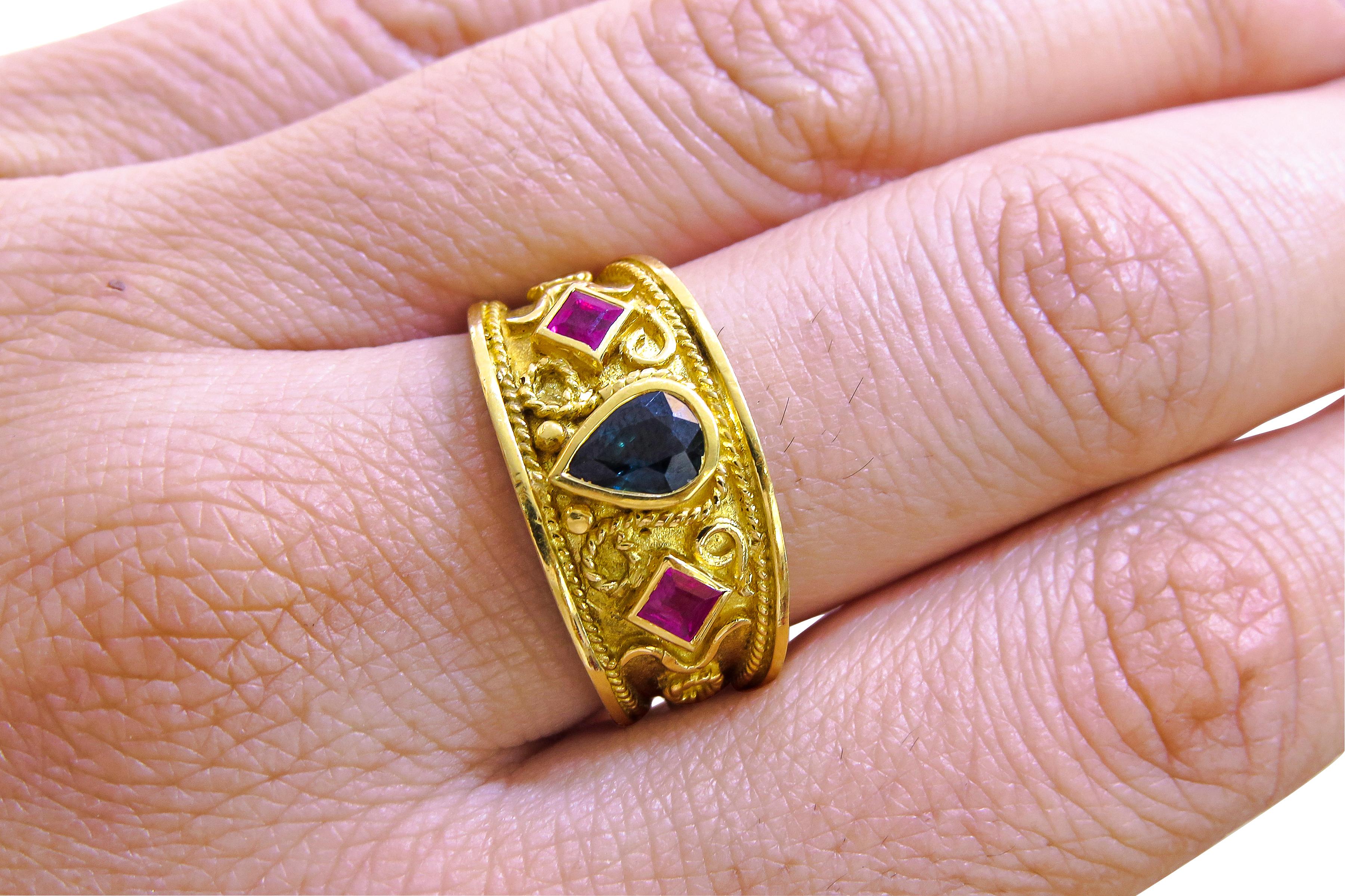 Art Deco 18 Karat  Vintage Sapphire and Ruby Ladies Ring For Sale