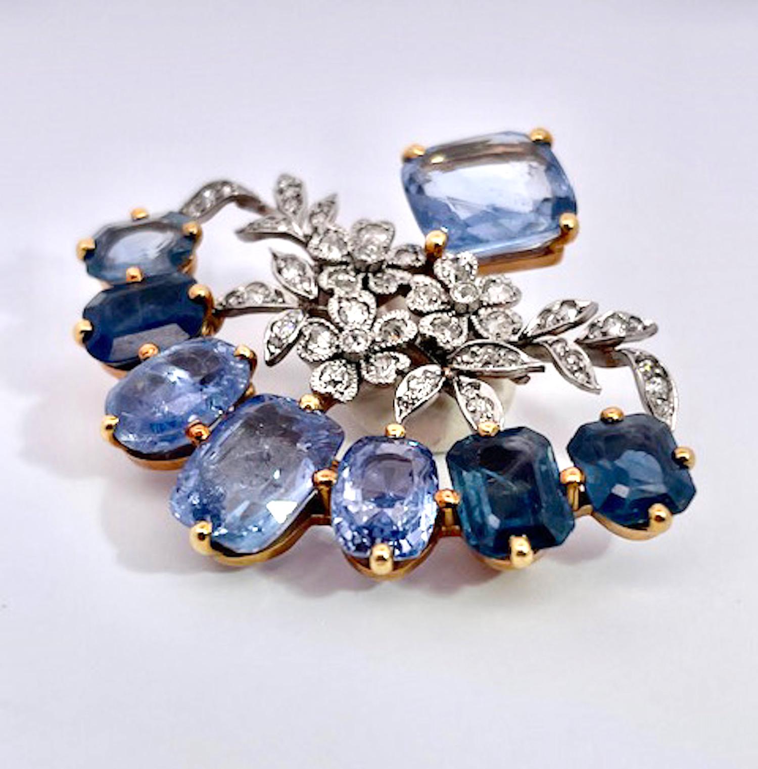 Oval Cut 18K Sapphire Diamond Brooch 20 carats For Sale