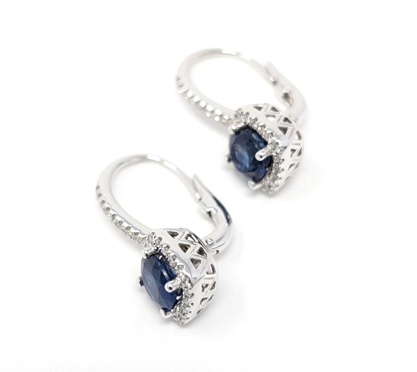 Orecchini a lobo con zaffiro e diamante a goccia in oro bianco 750 Whiting 18k In condizioni buone in vendita a Greer, SC