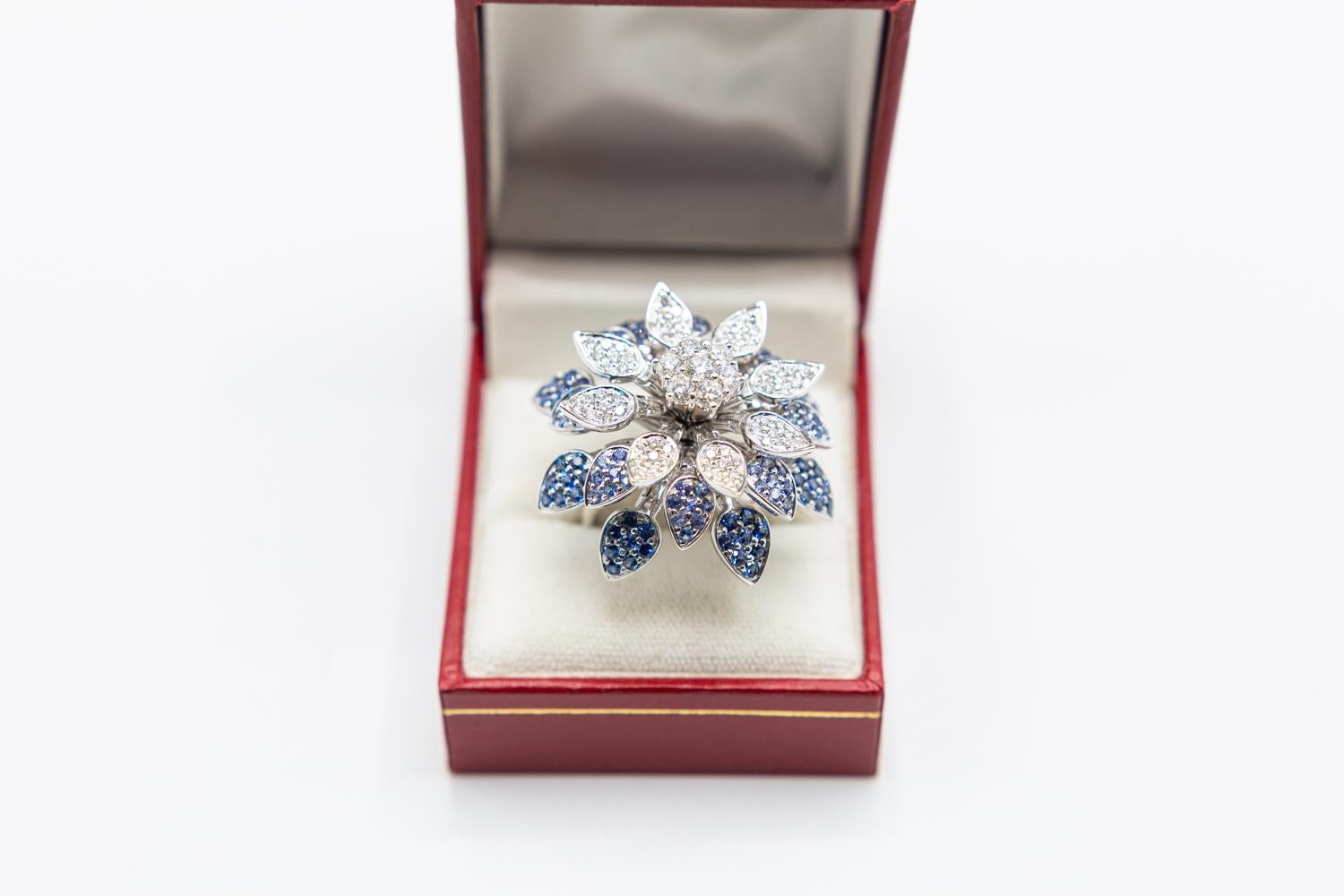 18 Karat Sapphire and Diamond Floral Mobile Ring/spinner Effy flower ring. For Sale 5