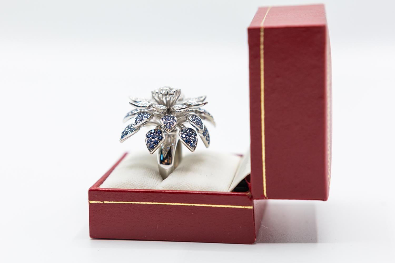 18 Karat Sapphire and Diamond Floral Mobile Ring/spinner Effy flower ring. For Sale 8