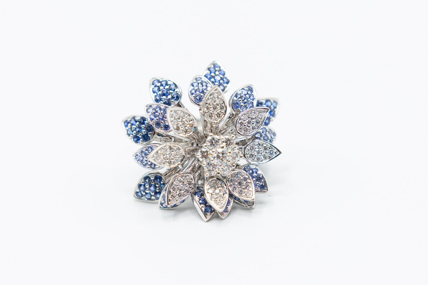 18 Karat Sapphire and Diamond Floral Mobile Ring/spinner Effy flower ring. For Sale 2