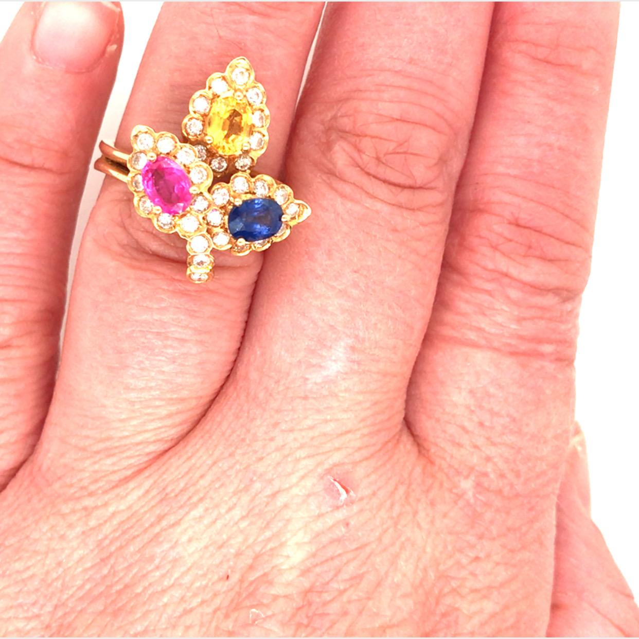 18K Sapphire Diamond Flower Cluster Ring Yellow Gold For Sale 1