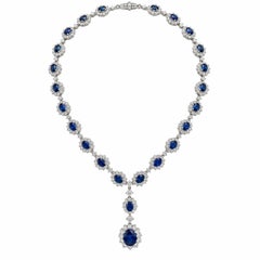 Halskette aus 18 Karat Gold mit Saphiren und Diamanten