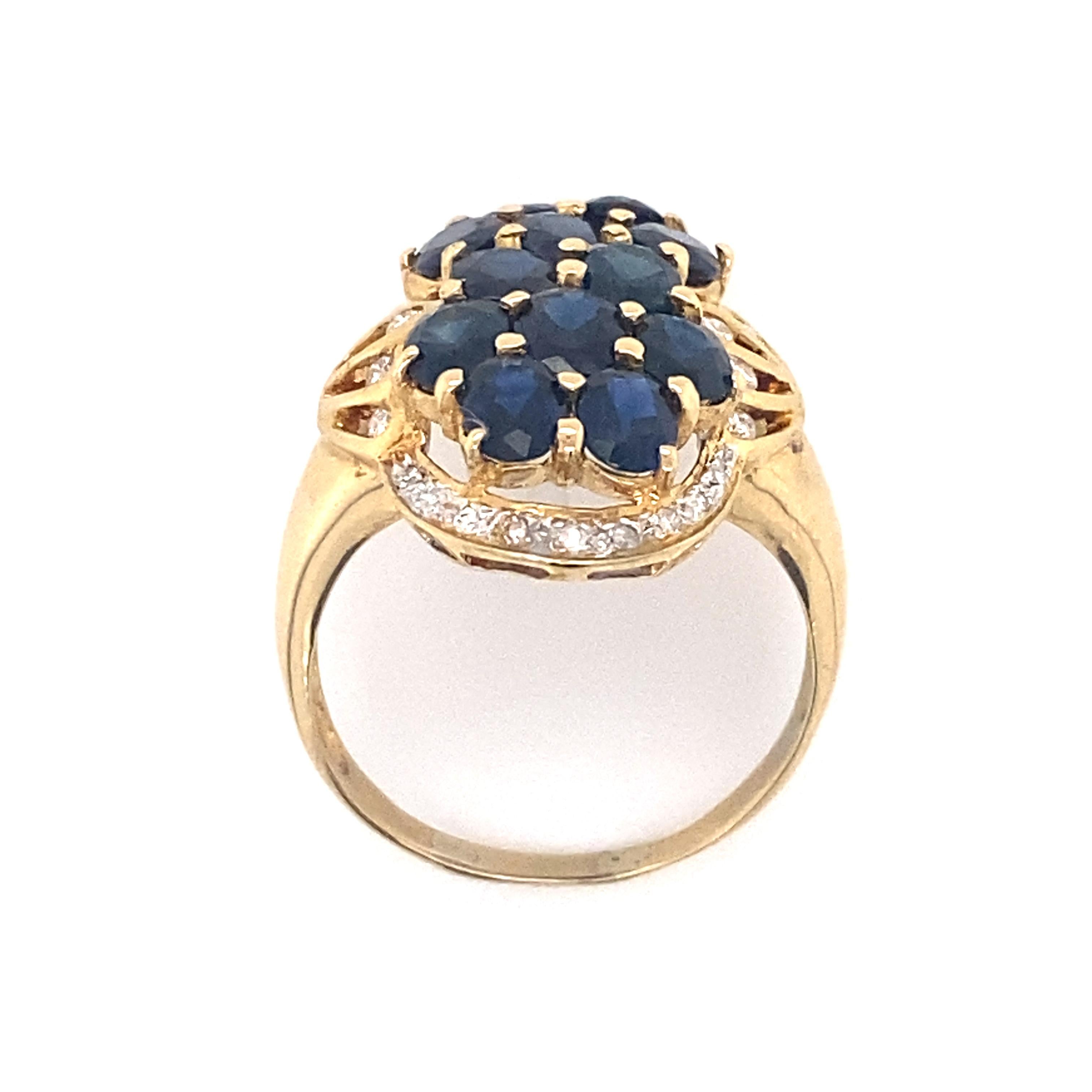 Oval Cut 18k Sapphire Diamond Ring For Sale