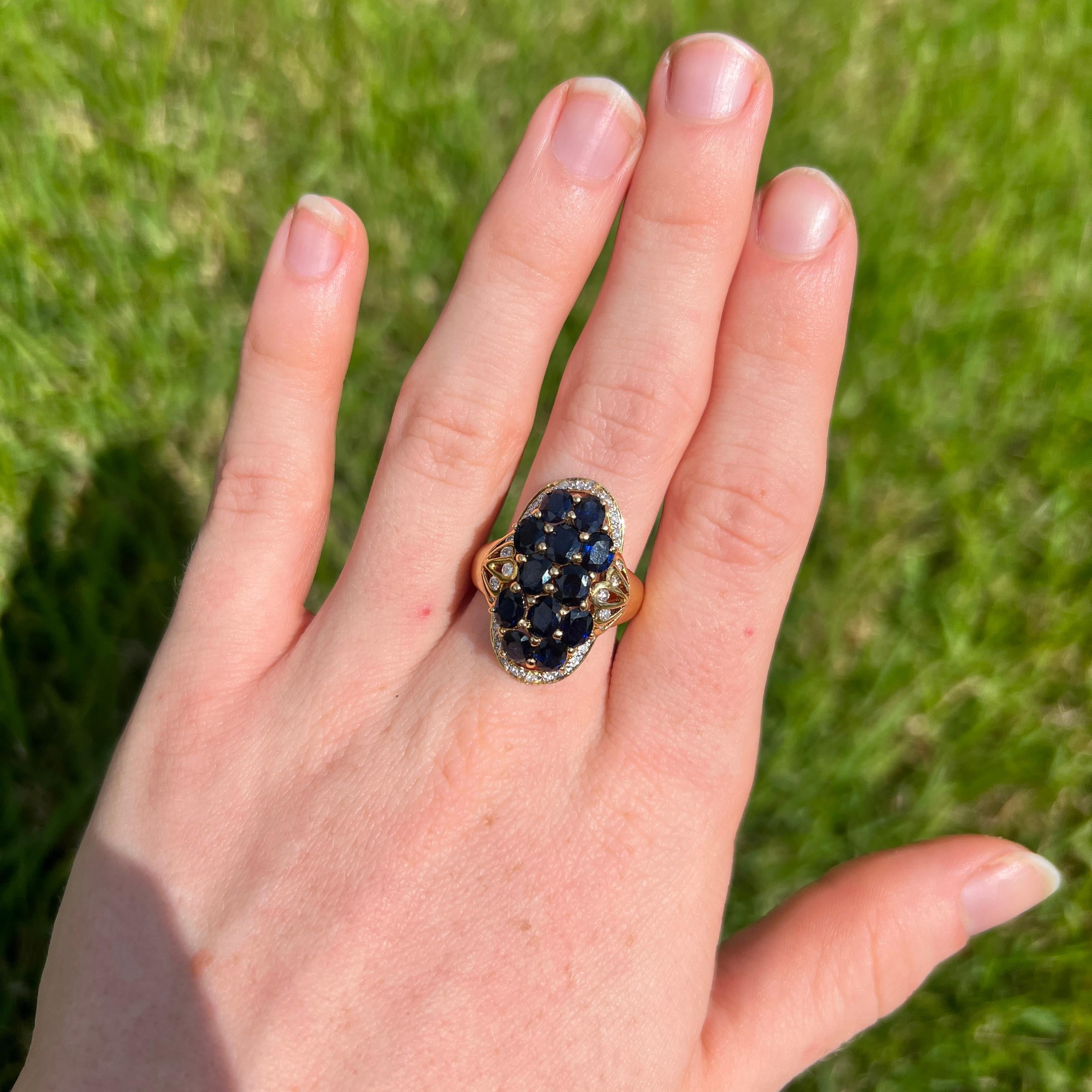 Women's 18k Sapphire Diamond Ring For Sale