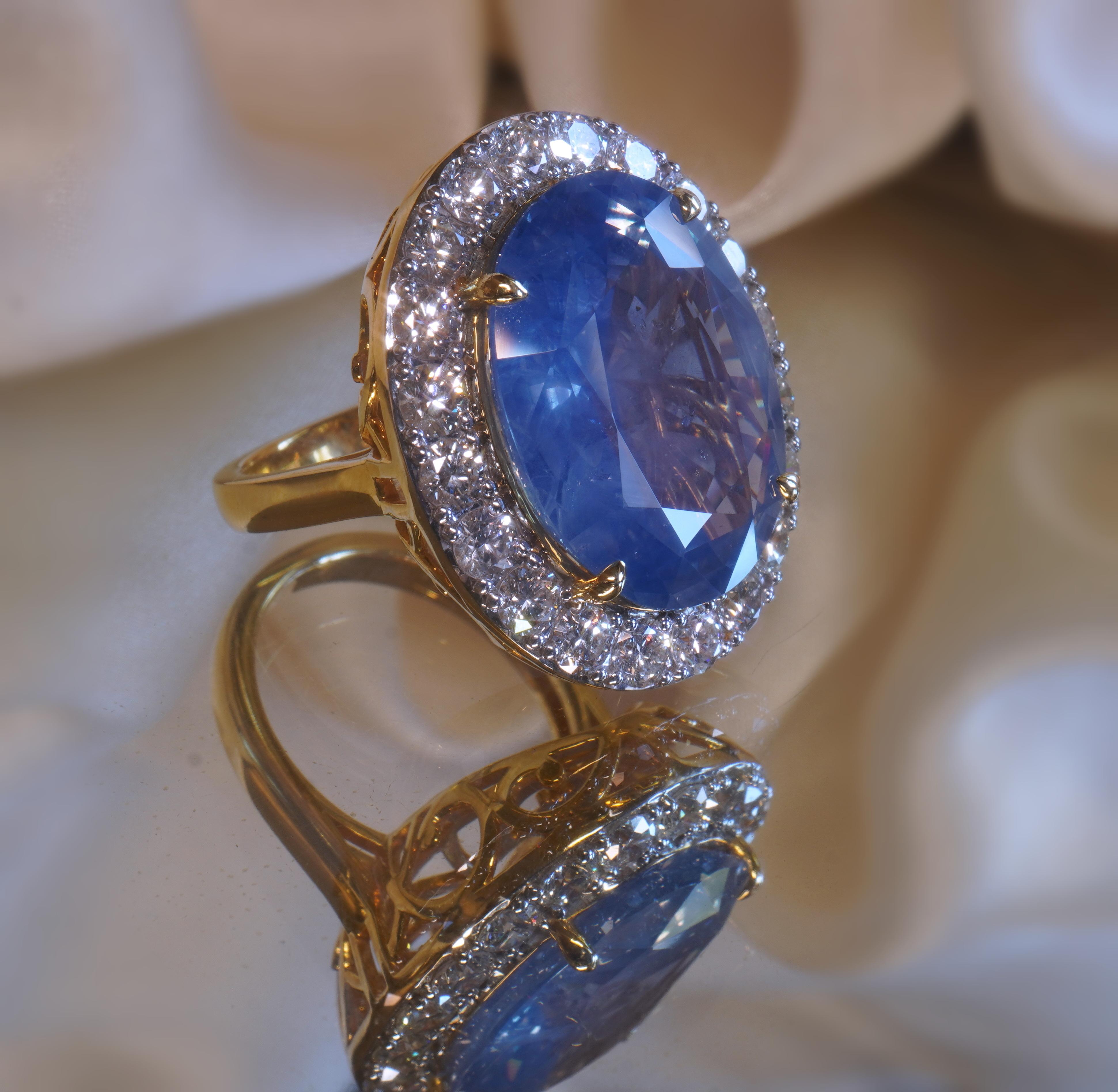 18K Sapphire Diamond Ring GIA Unheated Sri Lanka Vintage VVS Huge 21.57 Carats! For Sale 7