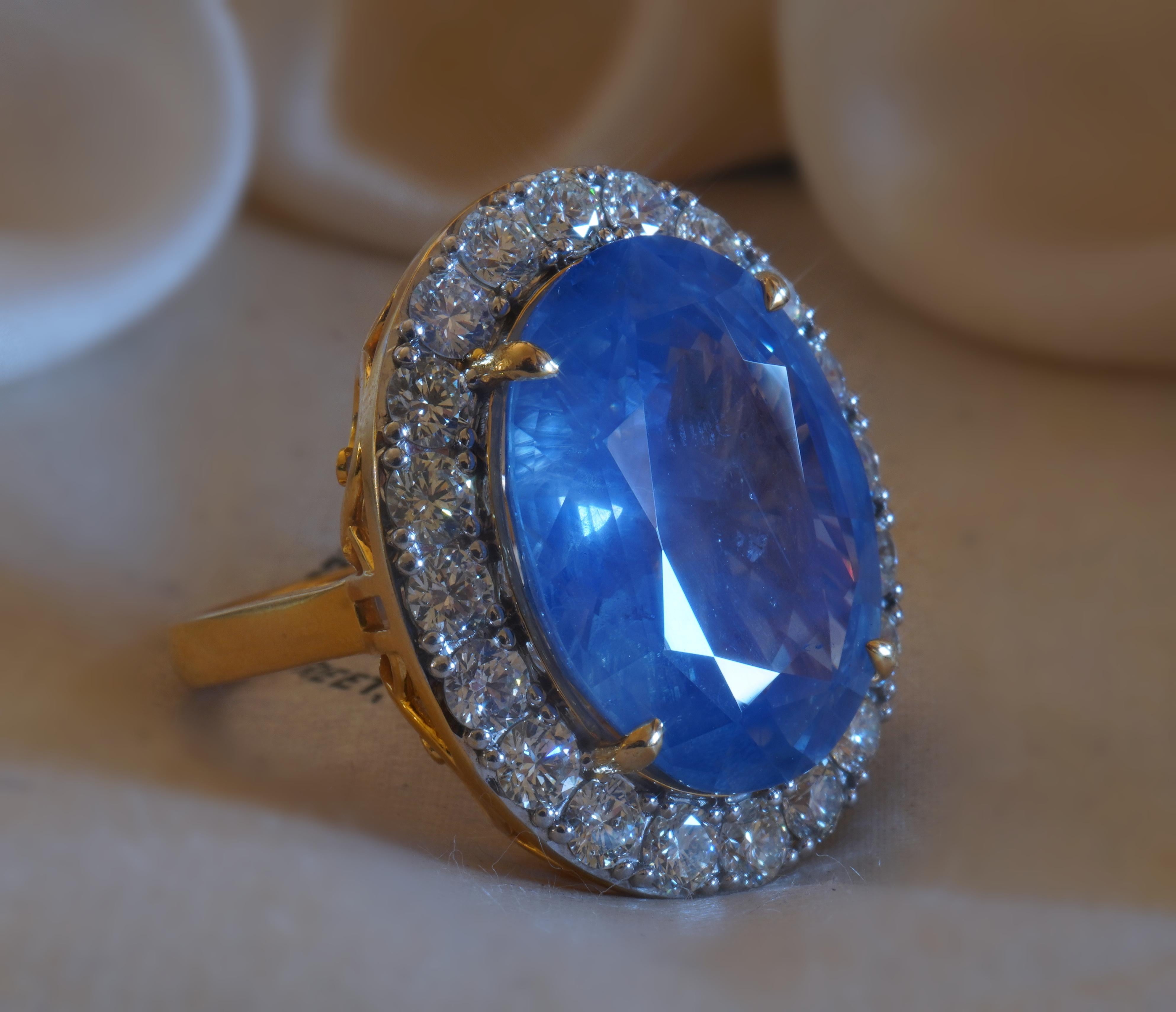 18K Sapphire Diamond Ring GIA Unheated Sri Lanka Vintage VVS Huge 21.57 Carats! For Sale 3