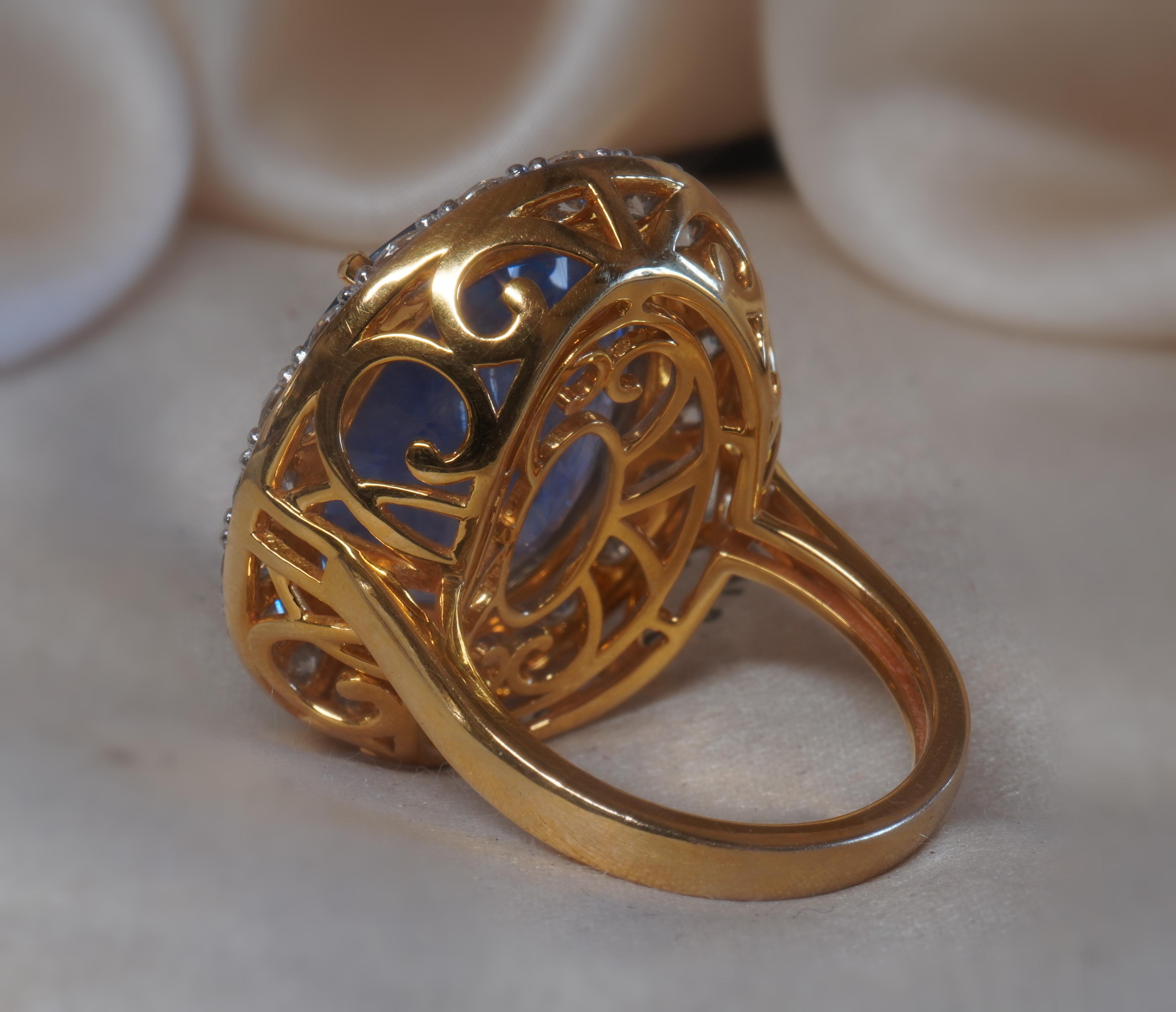 18K Sapphire Diamond Ring GIA Unheated Sri Lanka Vintage VVS Huge 21.57 Carats! For Sale 4