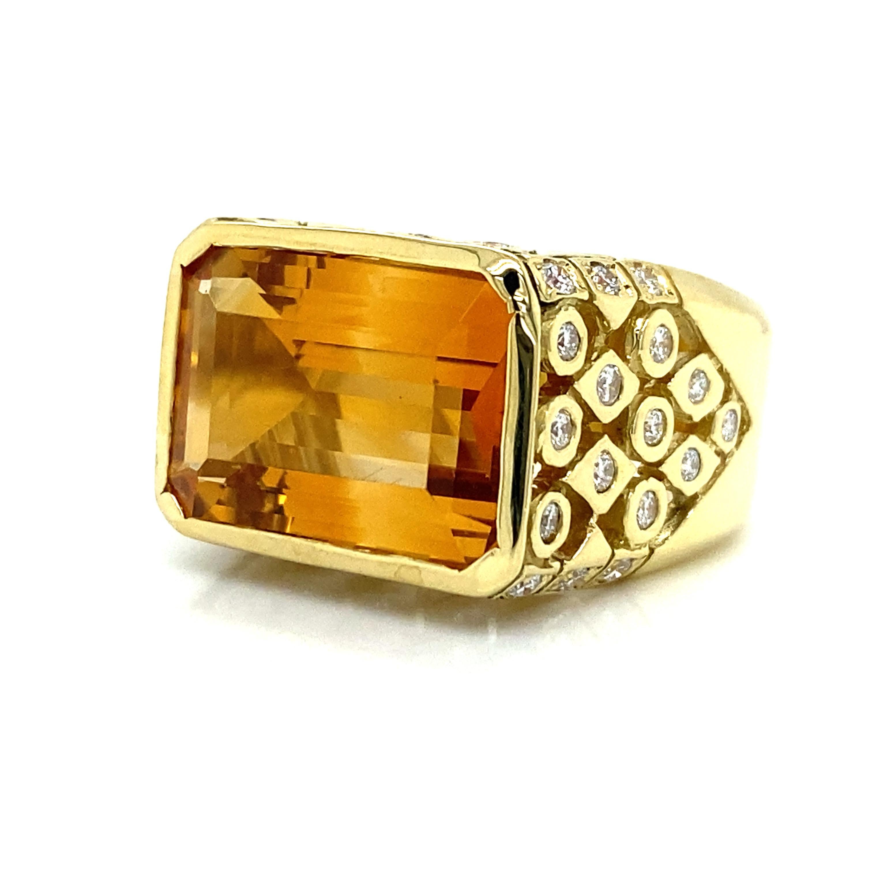 Round Cut 18k Seidengang Topaz Diamond Signet Ring Yellow Gold For Sale