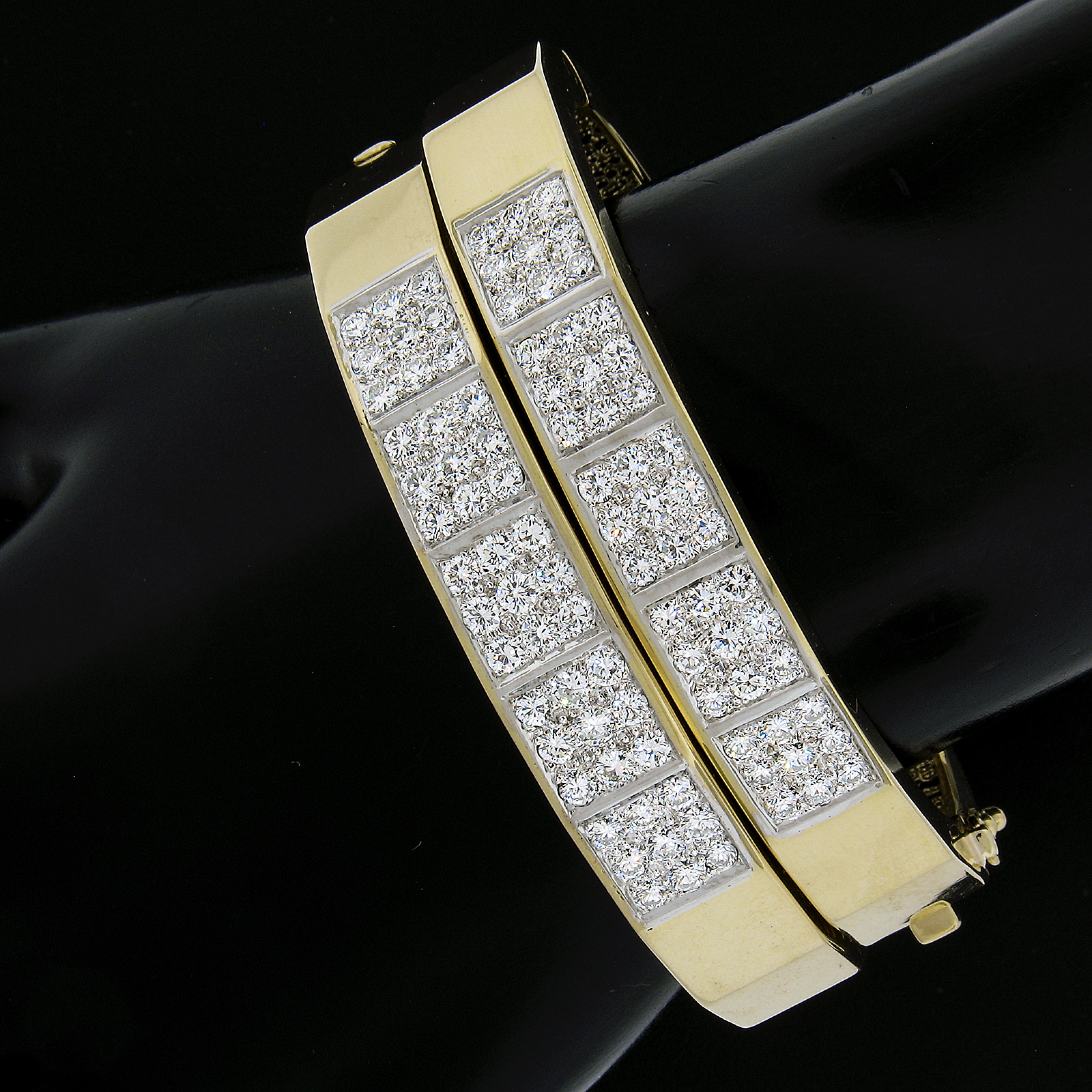 Round Cut 18k Solid Gold 5ct Diamond Geometric Pair 2 Hinged Open Wide Bangle Bracelets For Sale
