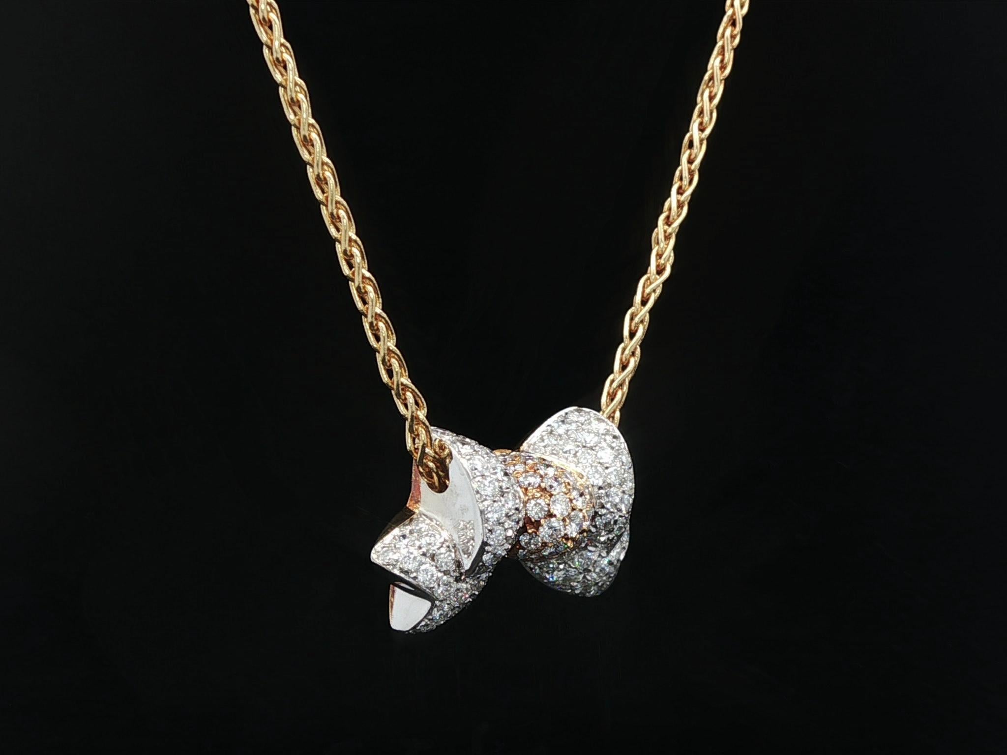 -Pierre(s)
Nombreux diamants naturels véritables - taille ronde brillante - sertis en pavé - beaux diamants blancs brillants - 0.65ctw (approx.)

MATERIAL : Or jaune 18 carats massif avec accents d'or blanc
Poids : 10.35 grammes
Type de chaîne :