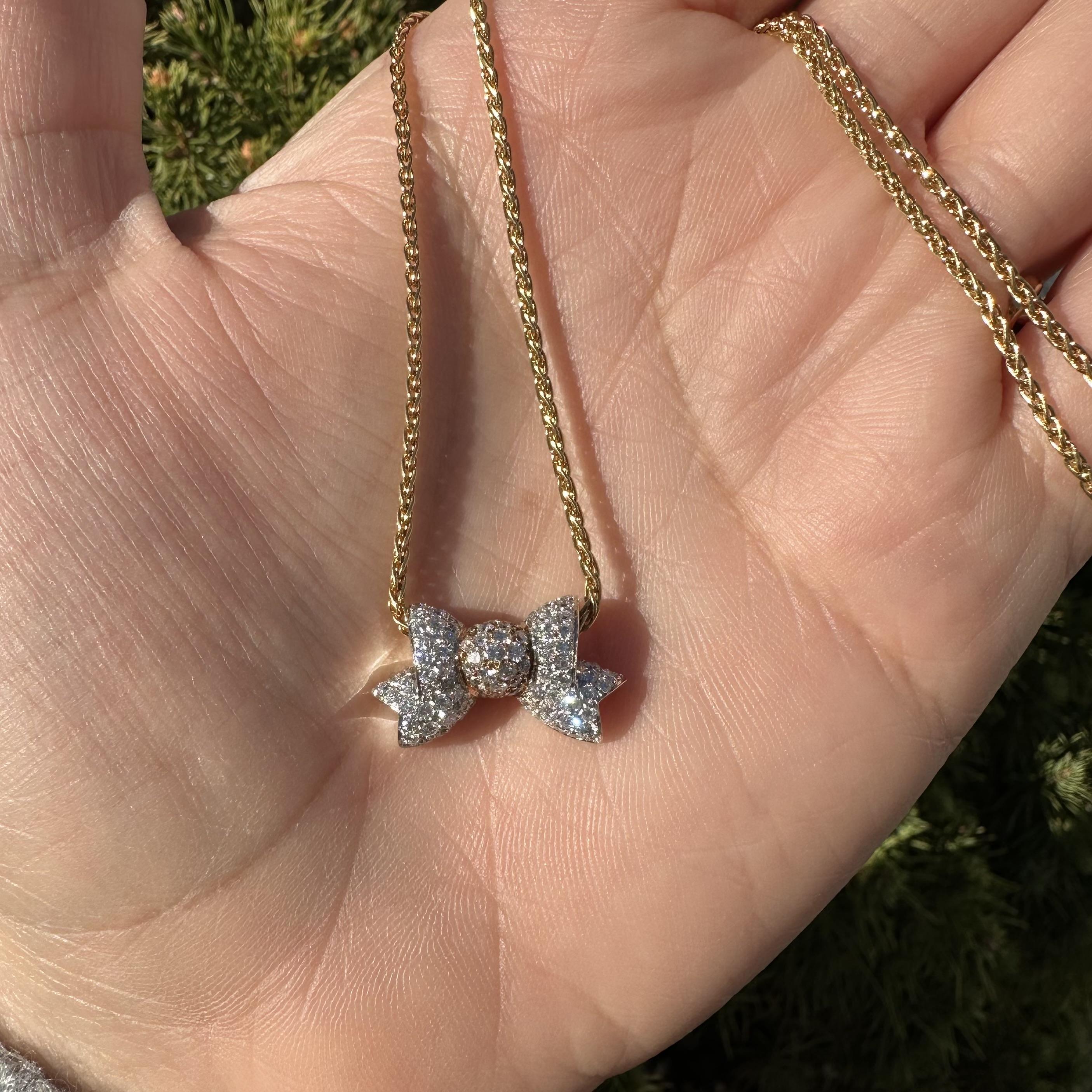 Pendentif en or massif 18k avec ruban coulissant et diamant de 0,65 ct. Chaîne à maillons de blé de 16,5 po Pour femmes en vente