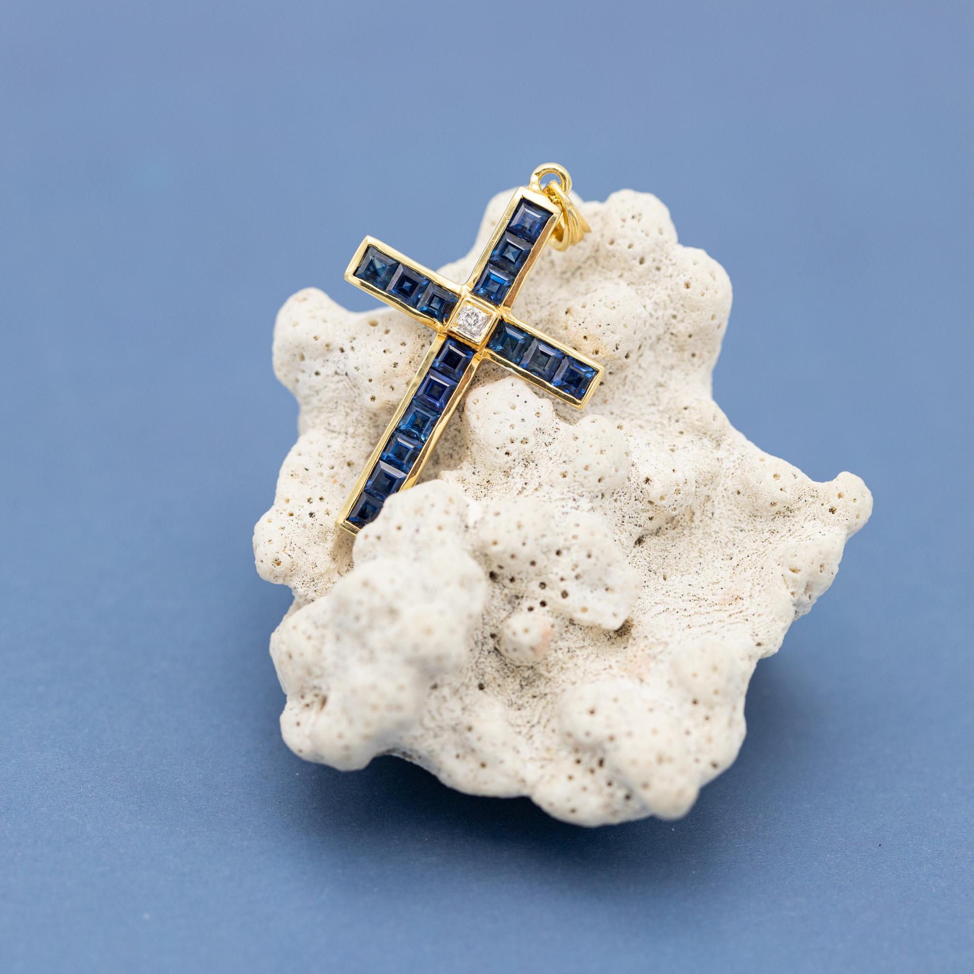 18k solid gold cross pendant - Sapphire & diamond - Estate Catholic medallion 1