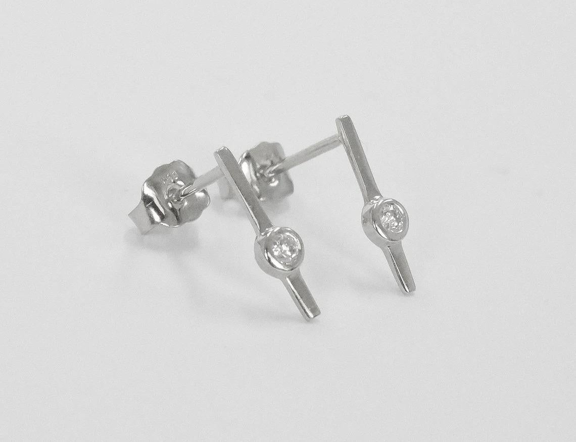 Round Cut 18K Solid Gold Earrings Diamond Bar Stud Earrings Solitaire Diamond Earrings For Sale