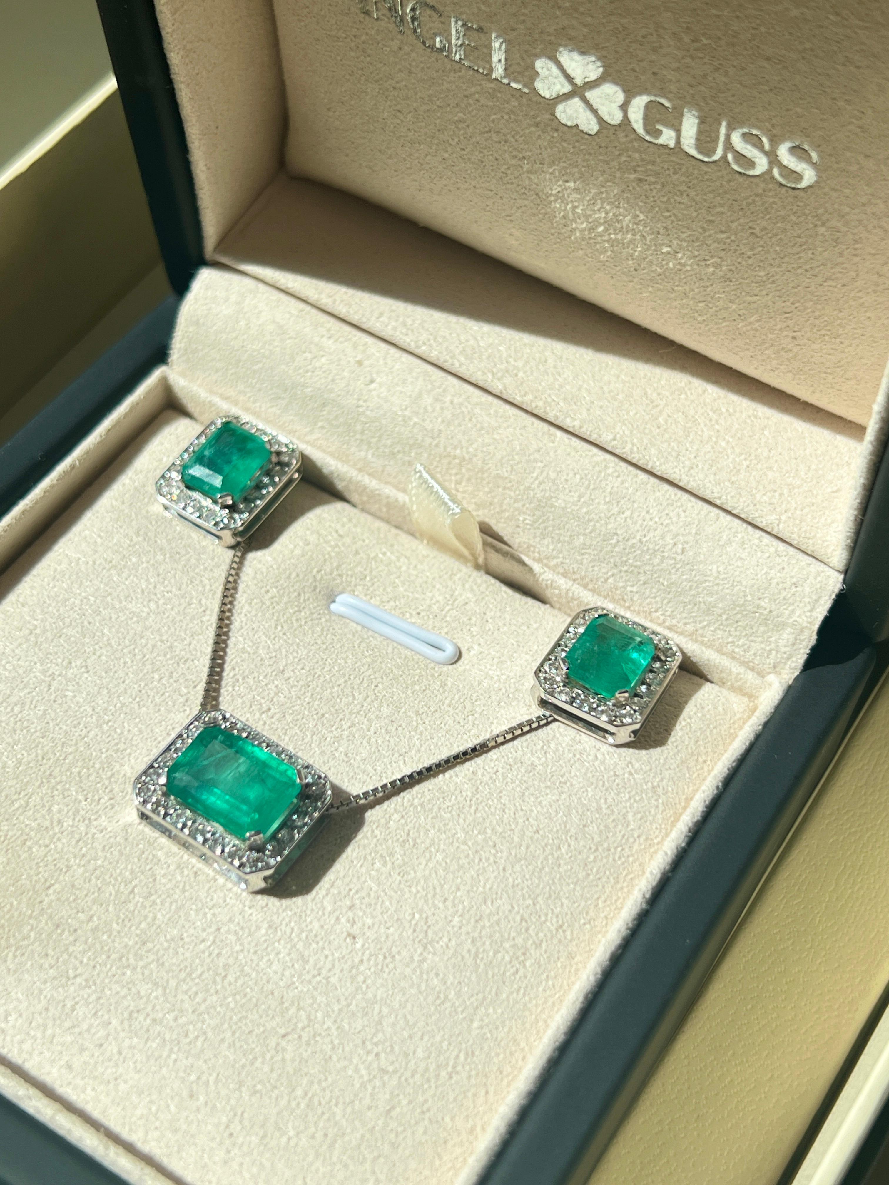 18K Solid Gold Emerald Jewelry Set – Necklace and Earrings In New Condition For Sale In Markham, CA