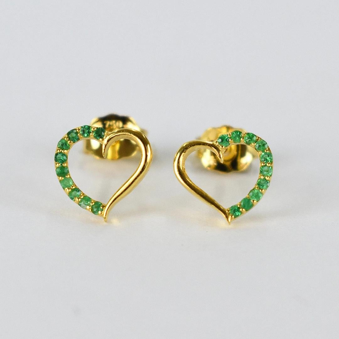 18k Solid Gold Emerald Stud Earrings Delicate Gold Heart Studs Valentine Jewelry For Sale 2