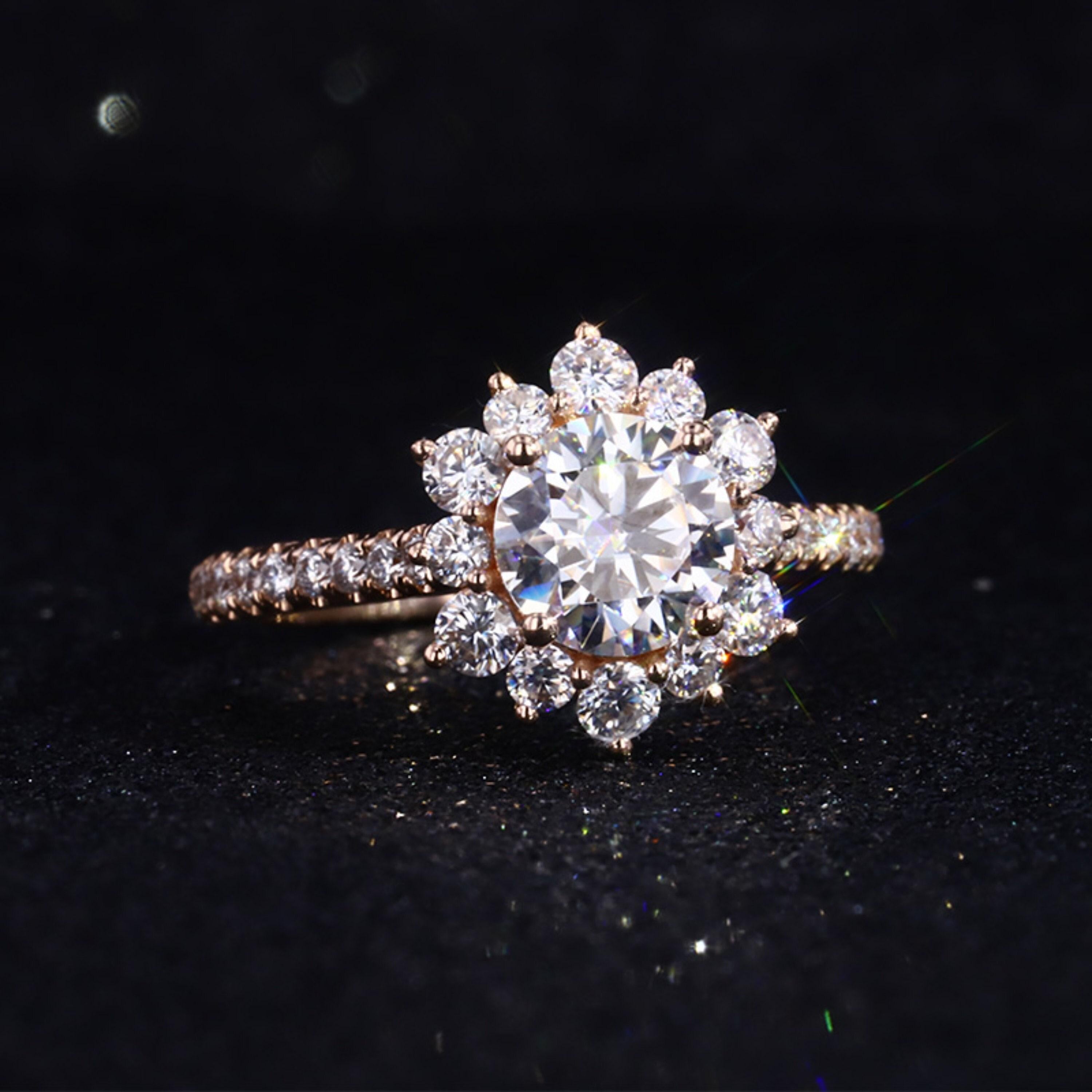 Im Angebot: Verlobungsring aus 18 Karat Gold mit zertifiziertem natürlichem Diamanten im Art déco-Stil () 2