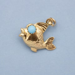 18k solid gold Fish pendant - Venetian Etruscan - 1960's - Cute Italian charm