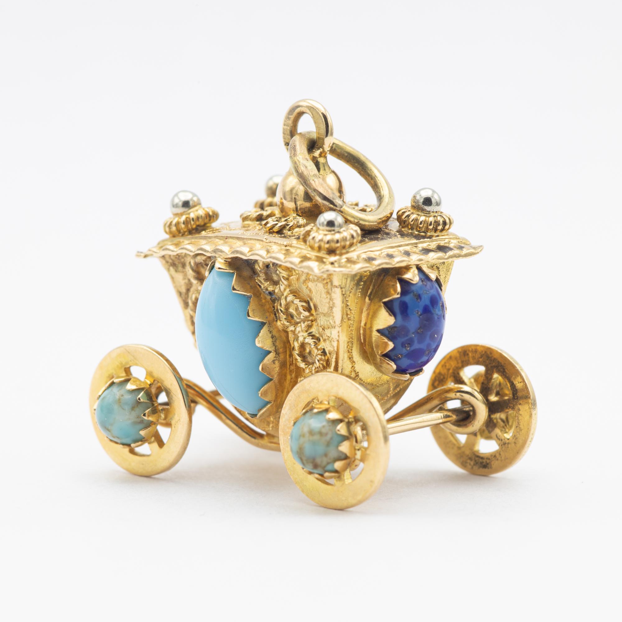 Women's or Men's 18k solid gold Italian carriage pendant - horse car - Venetian Etruscan - 1960's