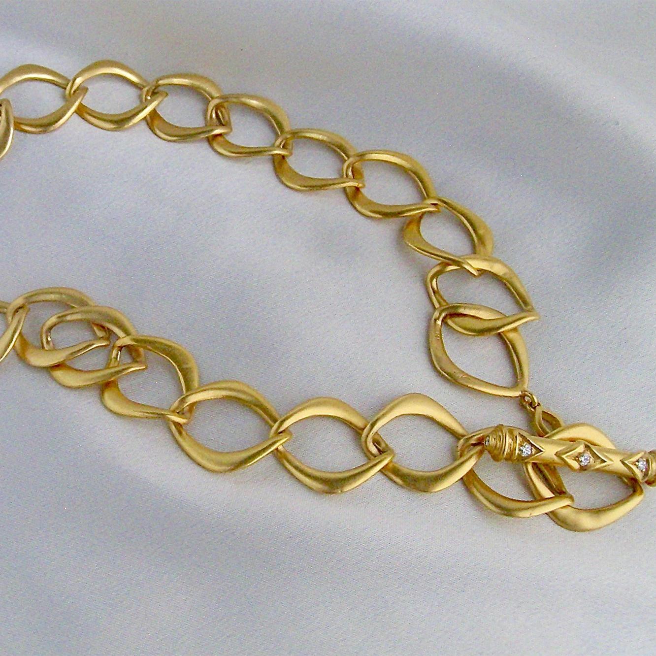 18K Solid Gold Large Link Necklace  In New Condition For Sale In Eugene, OR