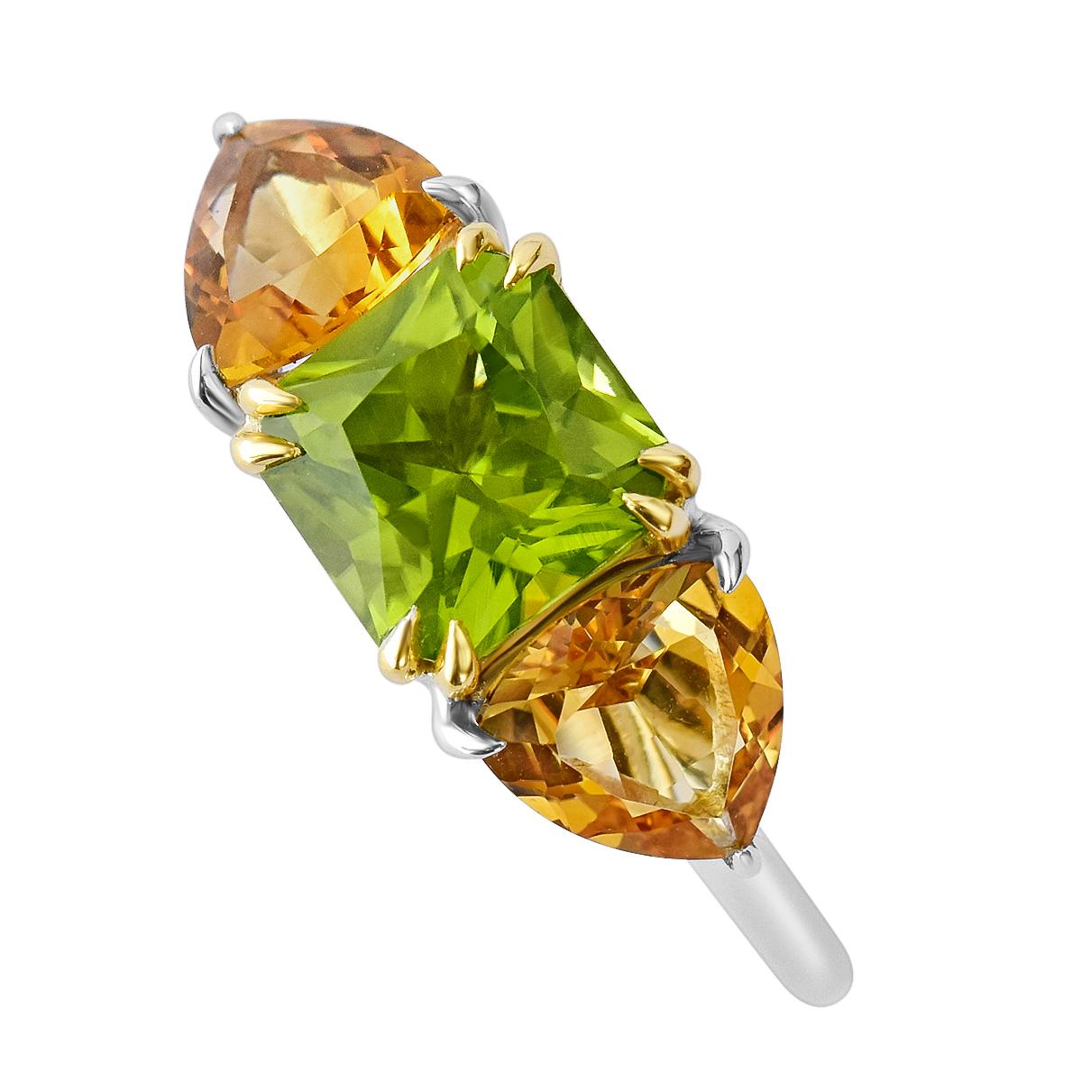 18K Solid Gold Natural Asscher Cut Peridot and Trilliant Citrine Solid Gold Ring For Sale 1