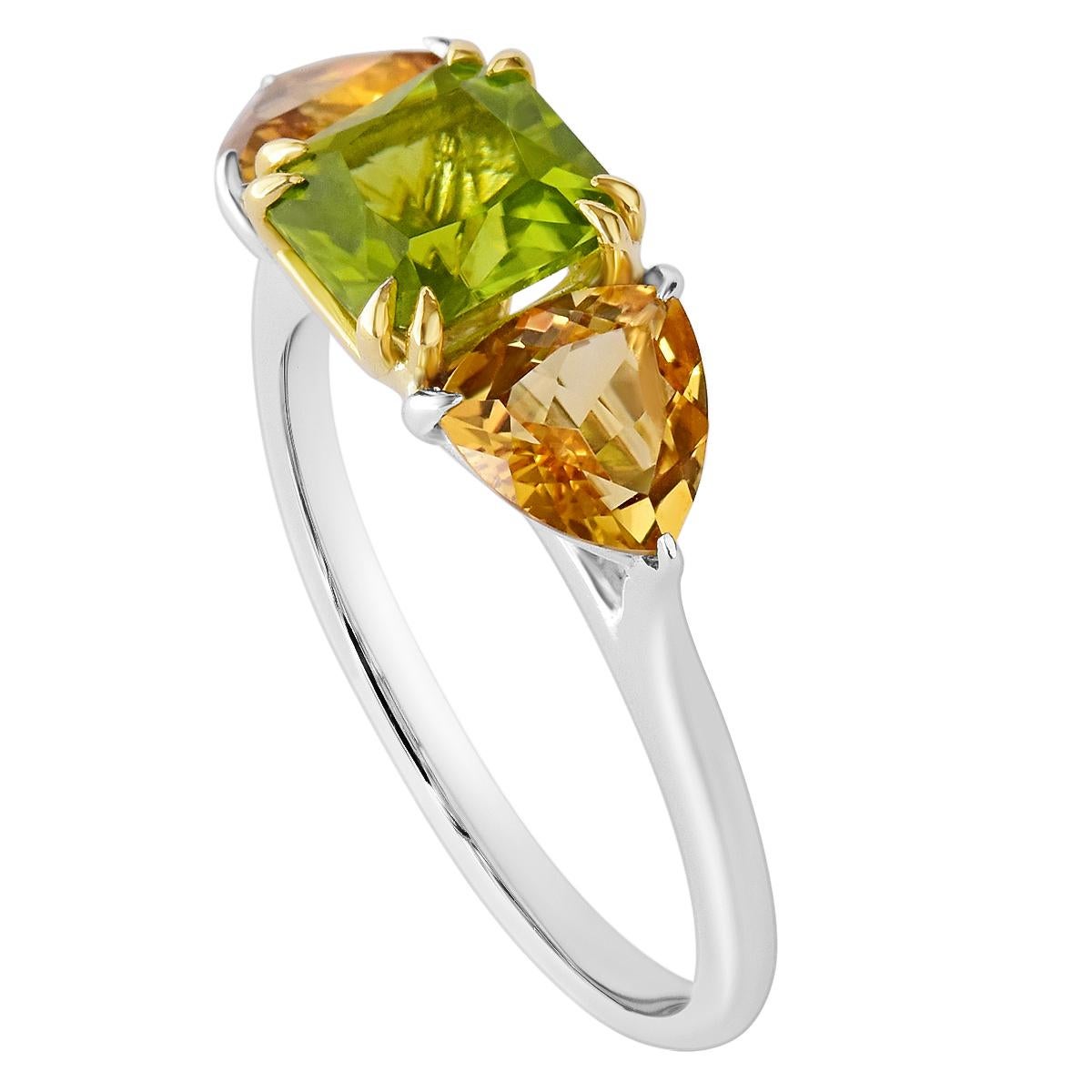 18K Solid Gold Natural Asscher Cut Peridot and Trilliant Citrine Solid Gold Ring For Sale 3